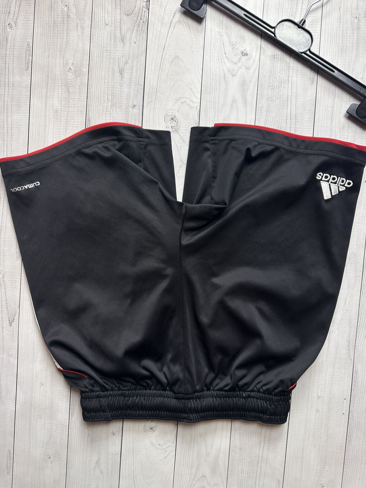 Adidas × Vintage Vintage adidas Bayern Munich soccer shorts size S black Size US 30 / EU 46 - 6 Thumbnail
