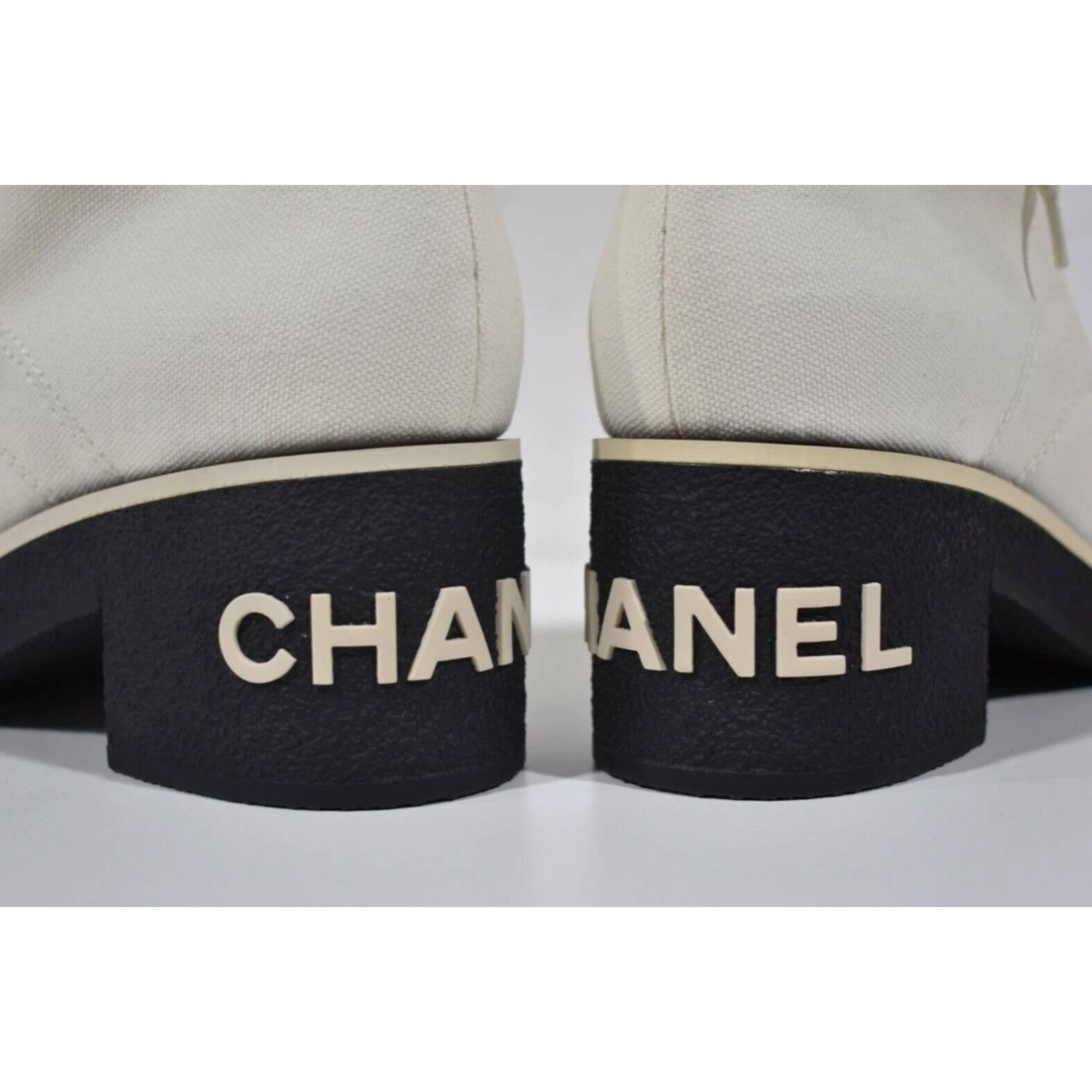 Chanel Chanel 21C White Fabric CC Logo Combat Lace Up Tie Size US 9 / IT 39 - 12 Thumbnail