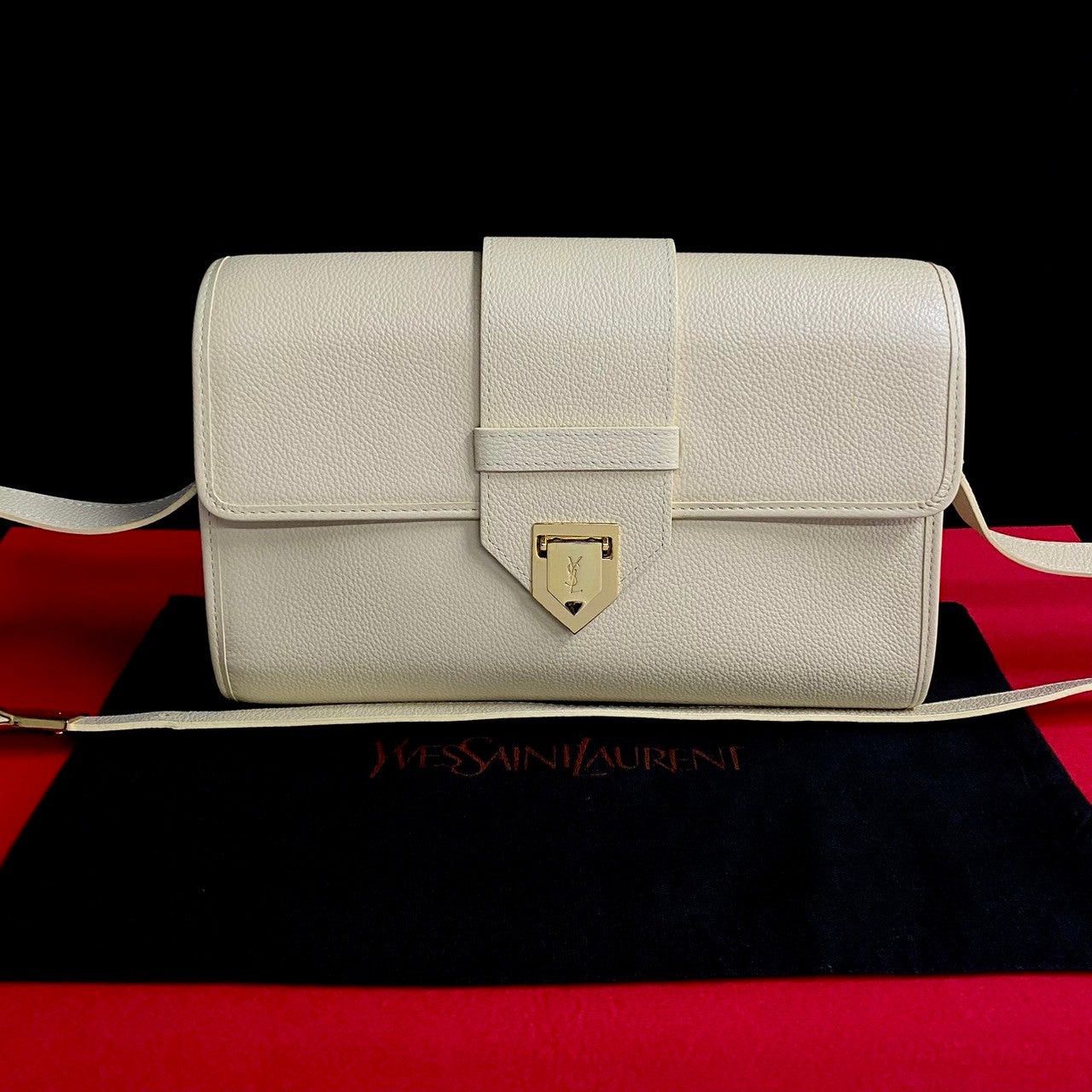 Yves Saint Laurent Yves Saint Laurent Shoulder Bag White Leather Size ONE SIZE - 1 Thumbnail