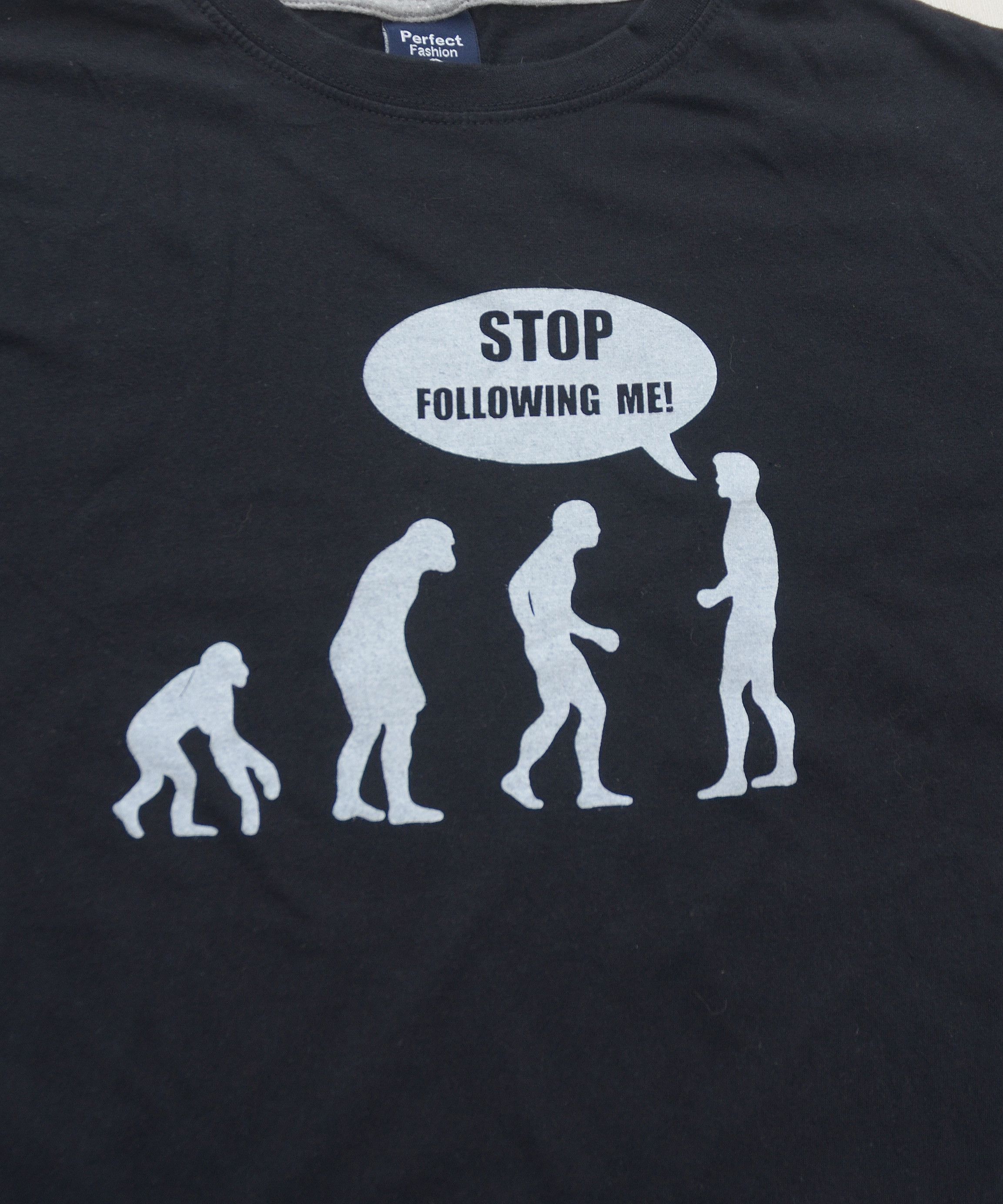 Vintage Vintage Stop Following Me 00s Evolution Humor Tee Slogan Size US M / EU 48-50 / 2 - 5 Thumbnail