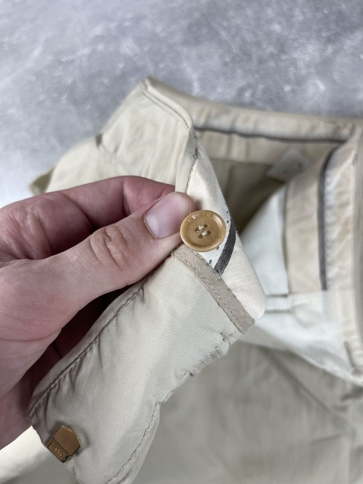Moncler × Vintage Moncler Vintage Beige Womans Breeches Shorts Size 27" / US 4 / IT 40 - 11 Thumbnail