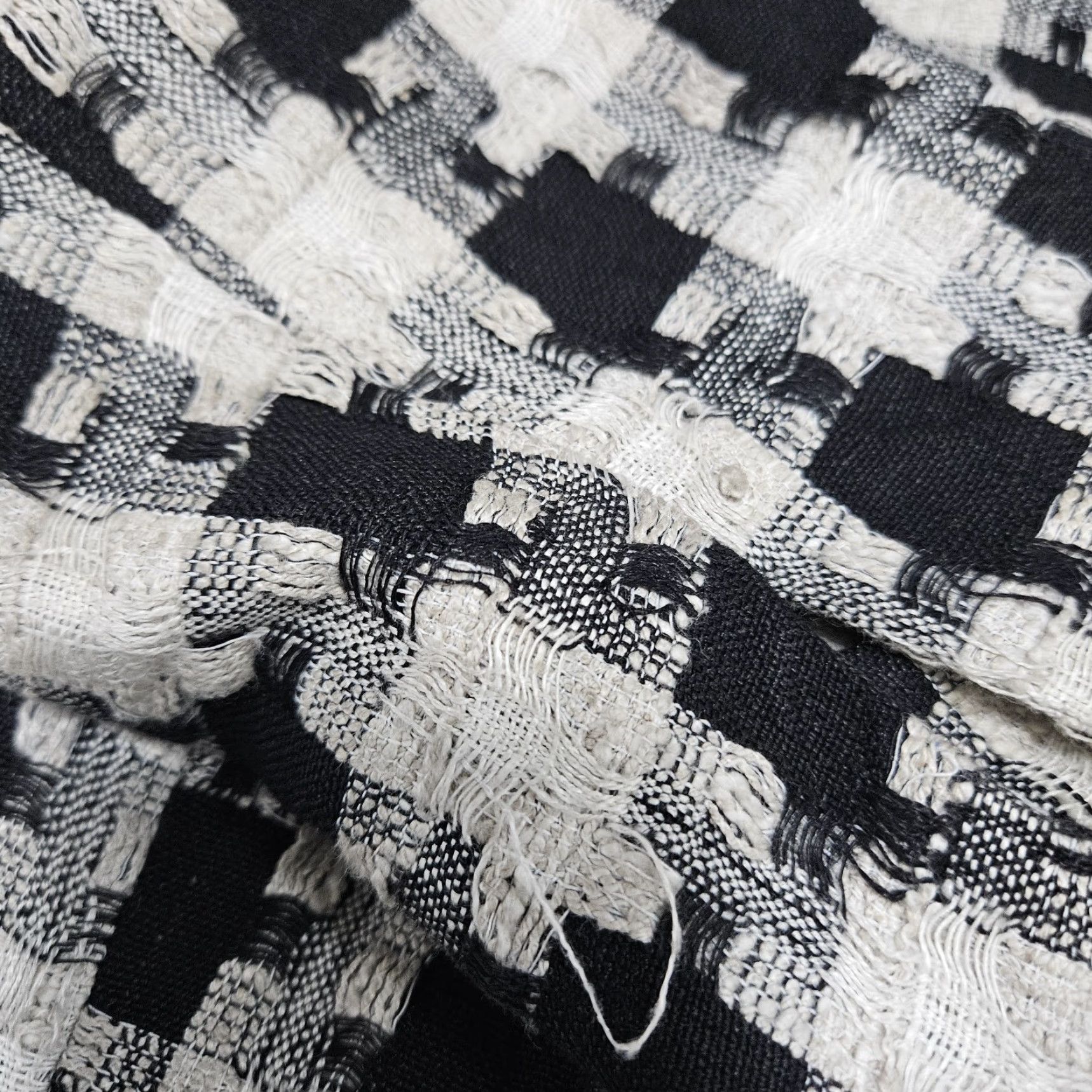 Austin Reed Vintage Austin Reed Black Ivory Linen Blend Check Jacket 14 User: Vintage Austin Reed Black Ivory Linen Blend Check Jacket 14 Size XL / US 12-14 / IT 48-50 - 6 Thumbnail