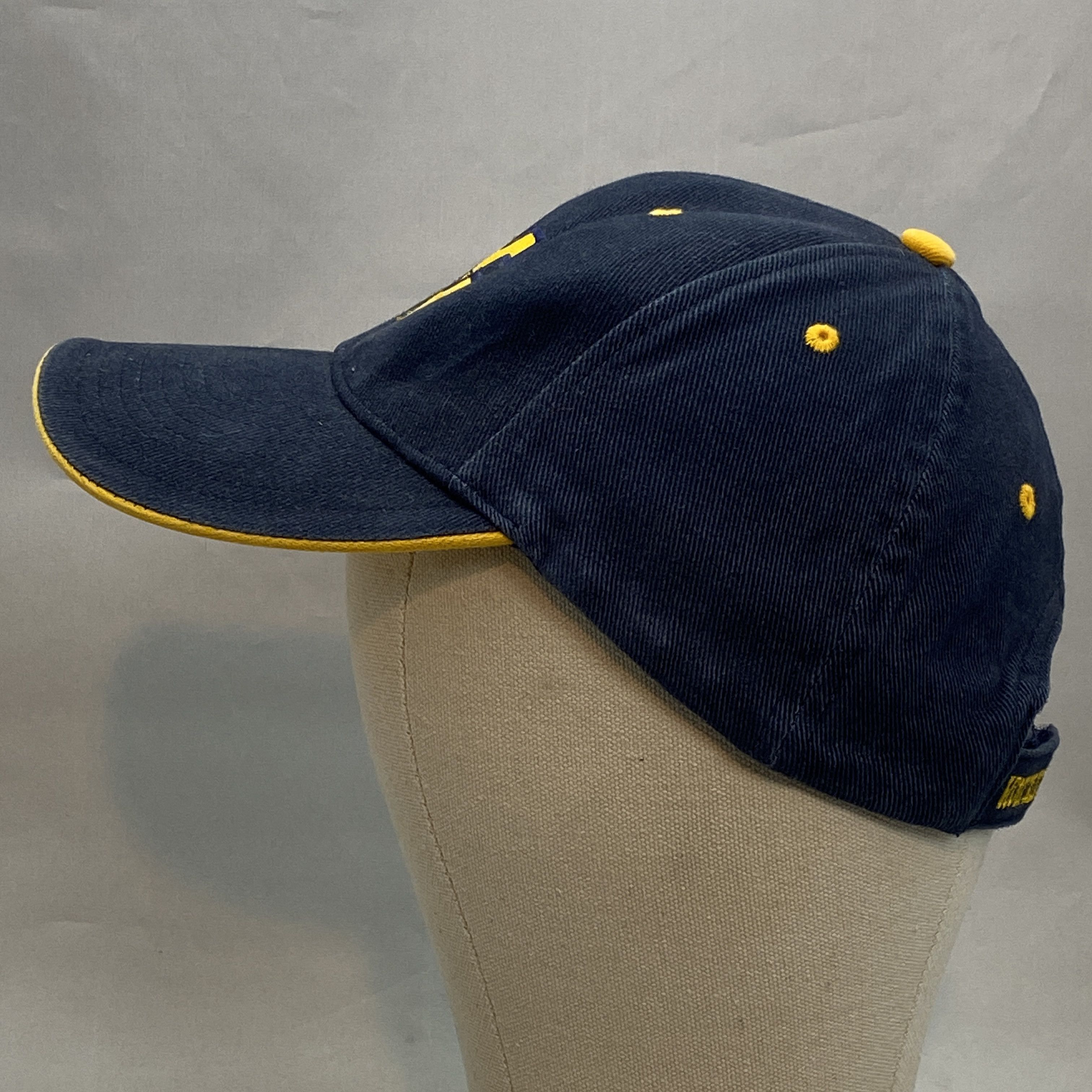 NCAA × Signatures × Vintage West Virginia MOUNTAINEERS Baseball Hat One-Size Logos Size ONE SIZE - 4 Thumbnail