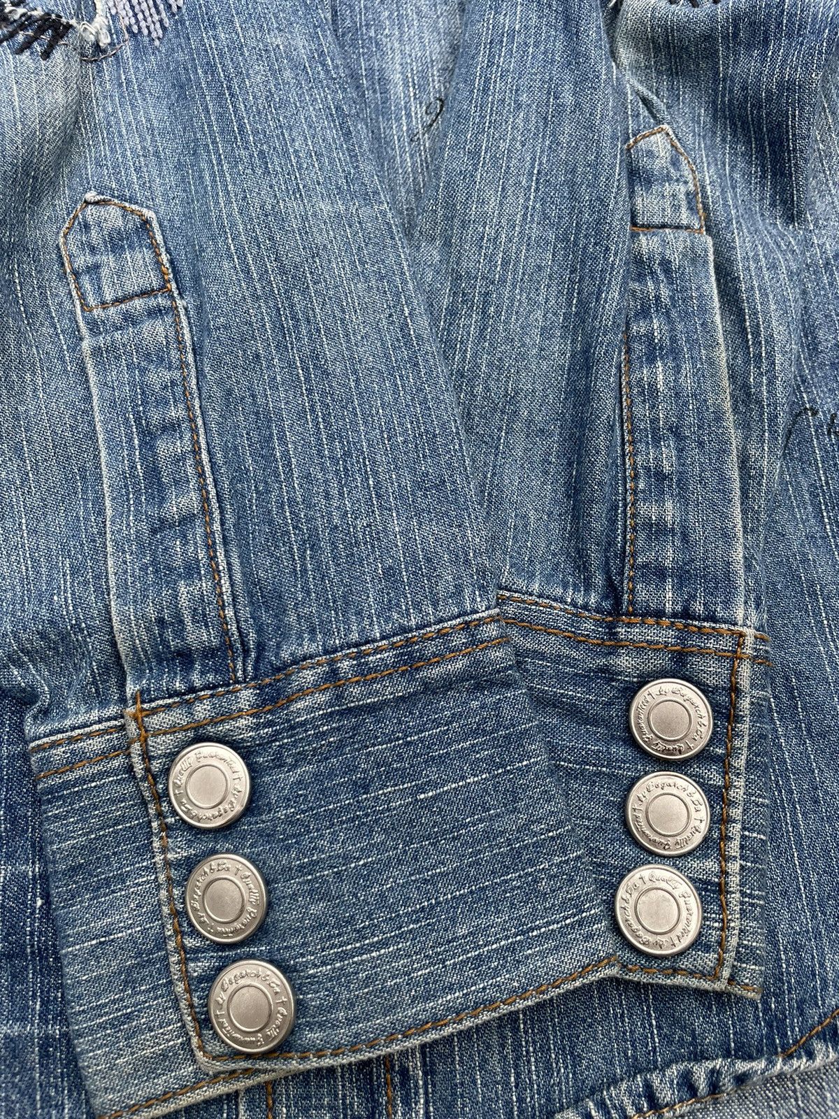 If Six Was Nine × Japanese Brand × Le Grande Bleu (L.G.B.) Japanese Love & Peace Distressed Denim shirt Size US S / EU 44-46 / 1 - 5 Thumbnail