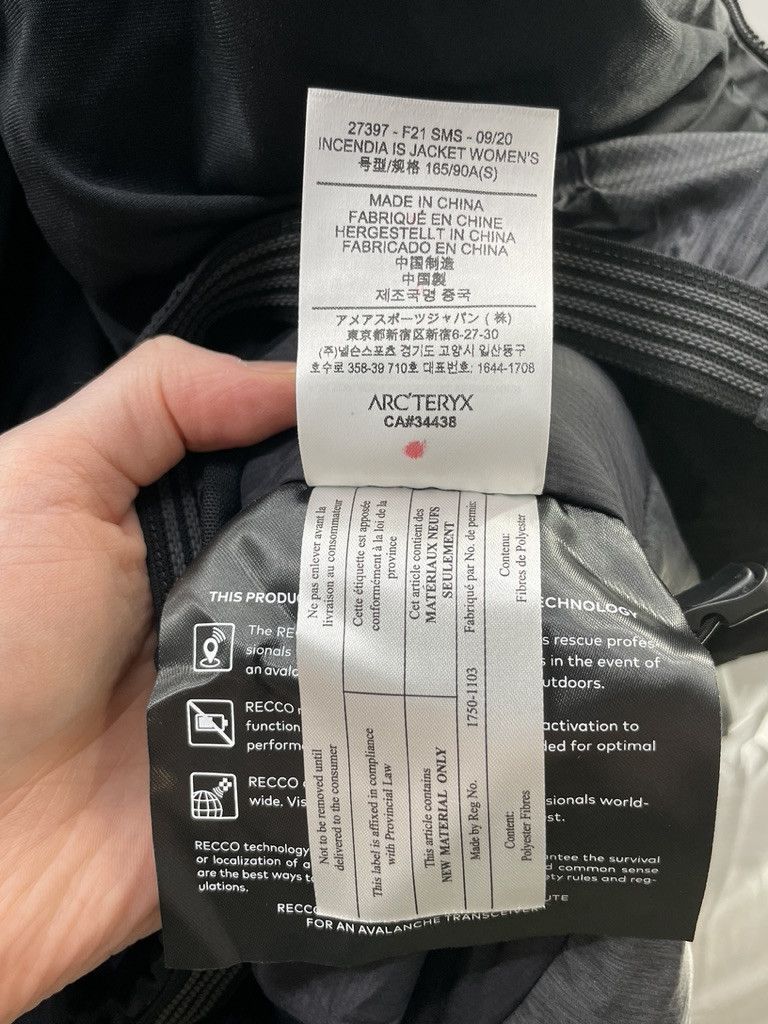 Arc'teryx ARCTERYX Incendia IS Gore Tex Ski Snowboarding Jacket Size S / US 4 / IT 40 - 21 Thumbnail