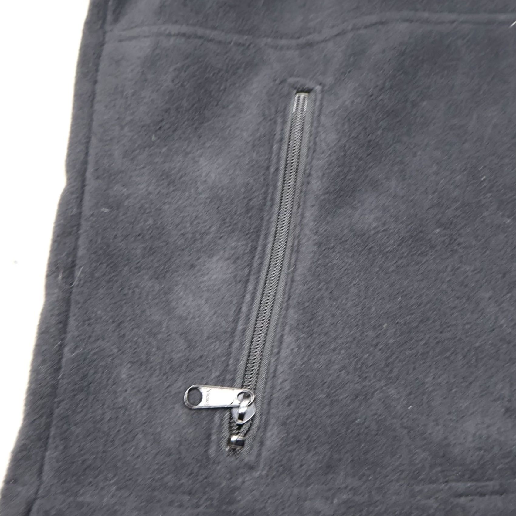 Vintage Columbia Vest Mens Large Black Cathedral Peak Fleece Zip Full Zip Logo Pockets Jacket Style Casual Workwear Travel NEW Size US L / EU 52-54 / 3 - 2 Thumbnail