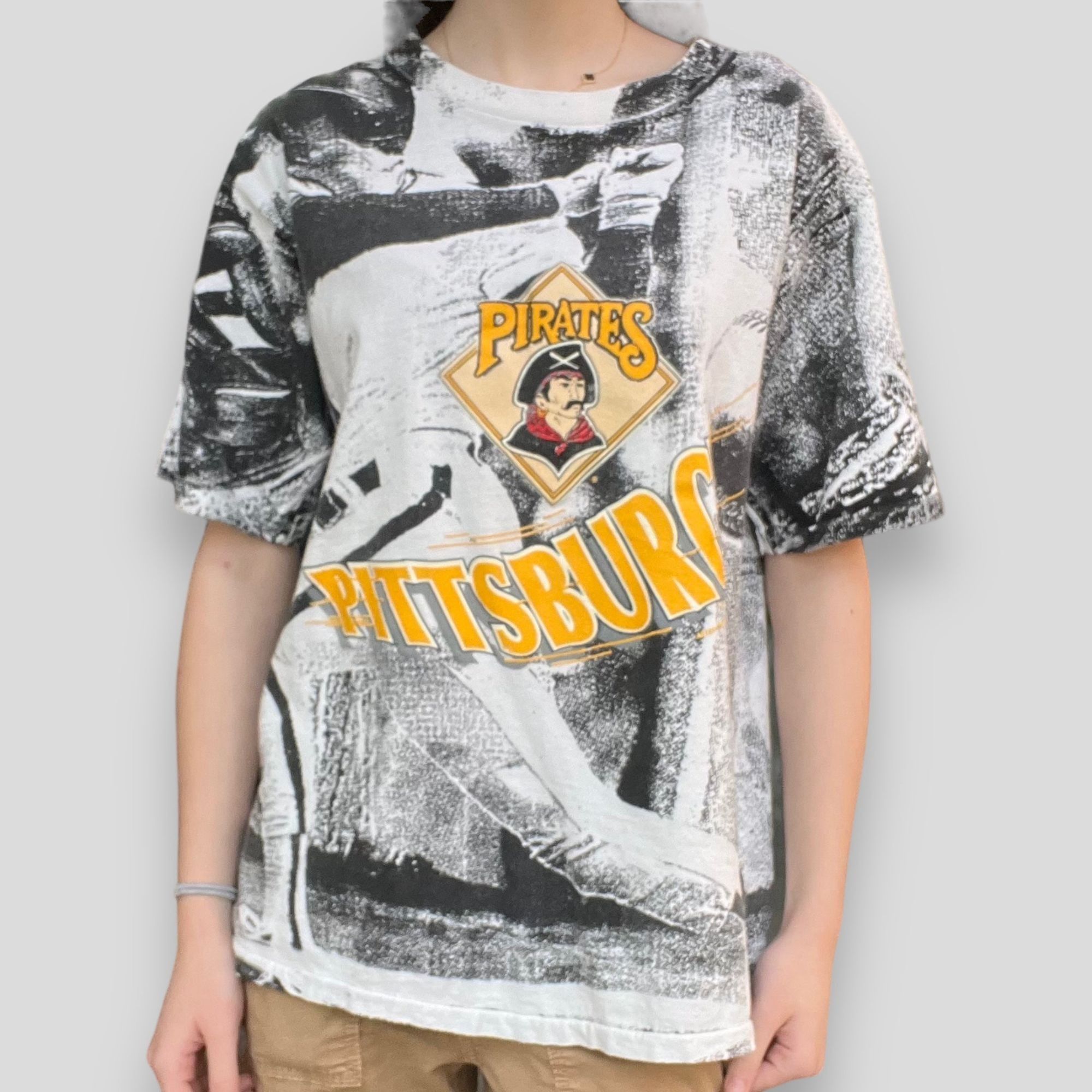 MLB × Vintage Vintage 1990 Pittsburgh Pirates AOP All Over Print Tee Size US L / EU 52-54 / 3 - 1 Thumbnail