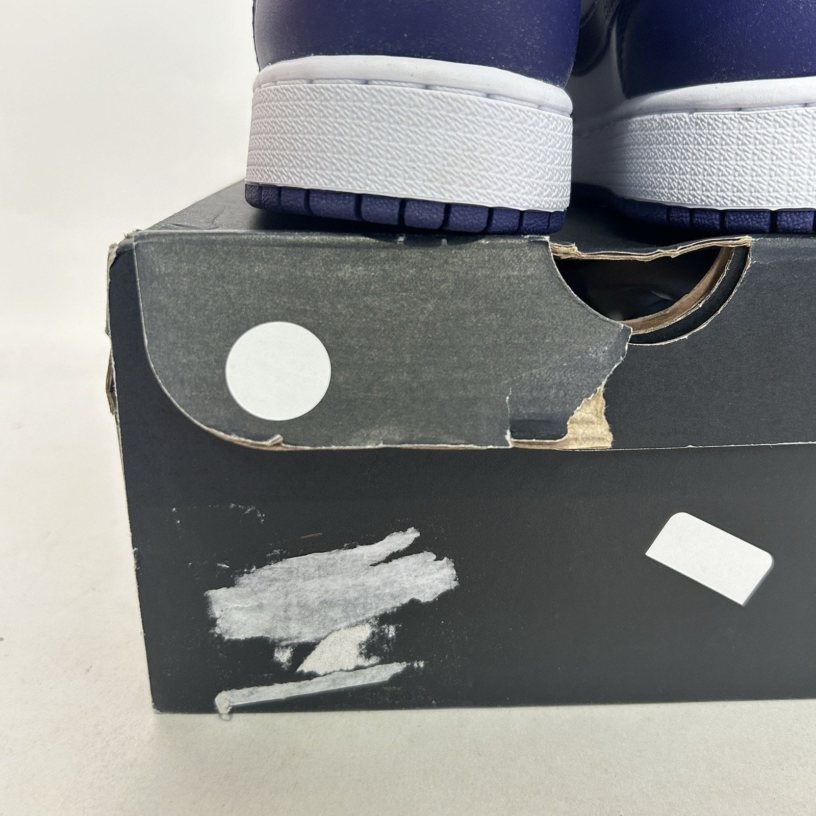 Jordan Brand Nike Air Jordan 1 Low Retro GS “Blueberry/Sky Purple” Size US 7.5 / IT 37.5 - 5 Thumbnail