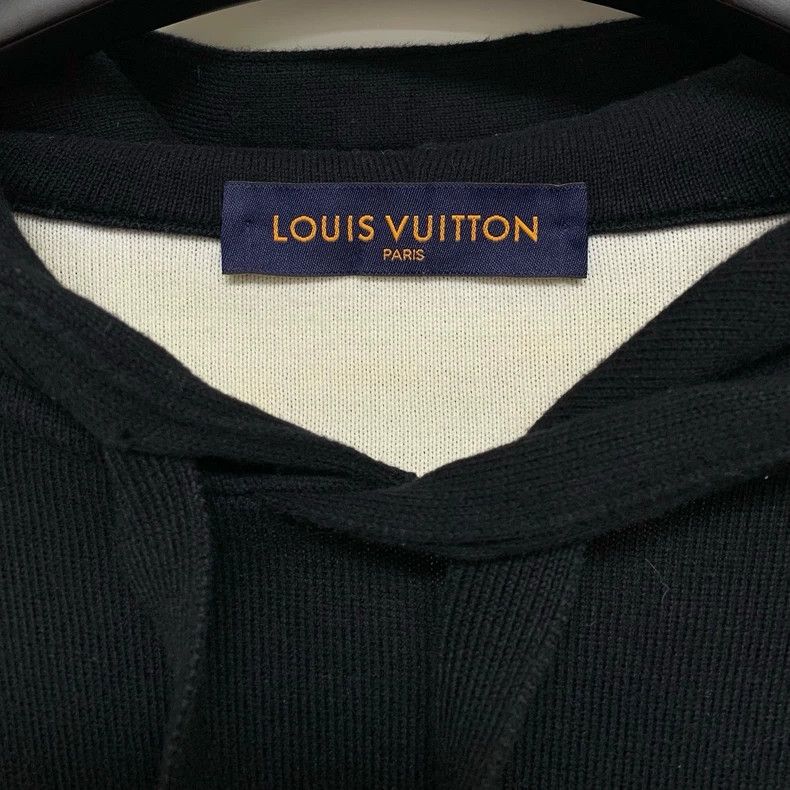 Louis Vuitton Louis Vuitton Black and white gradient hooded sweatshirt Size US M / EU 48-50 / 2 - 3 Thumbnail