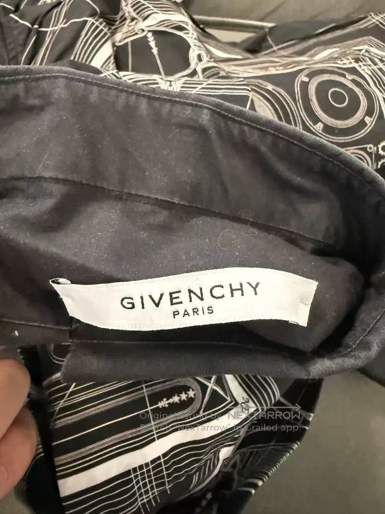 Givenchy Givenchy Size40 Classic cobra black long-sleeve shirt / siz Size US M / EU 48-50 / 2 - 2 Thumbnail