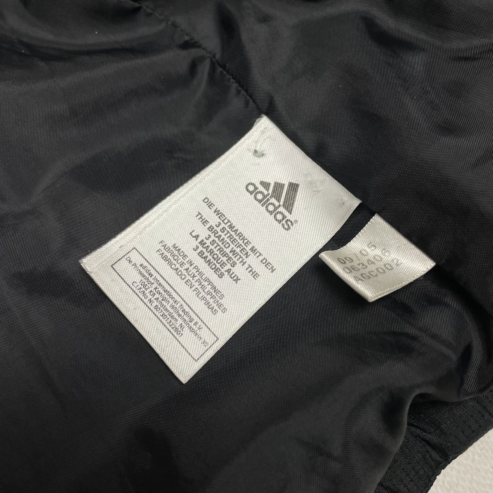 Adidas × Vintage Adidas Men's Black Outdoor Logo Full Zip Puffer Vest Medium Size US M / EU 48-50 / 2 - 14 Thumbnail