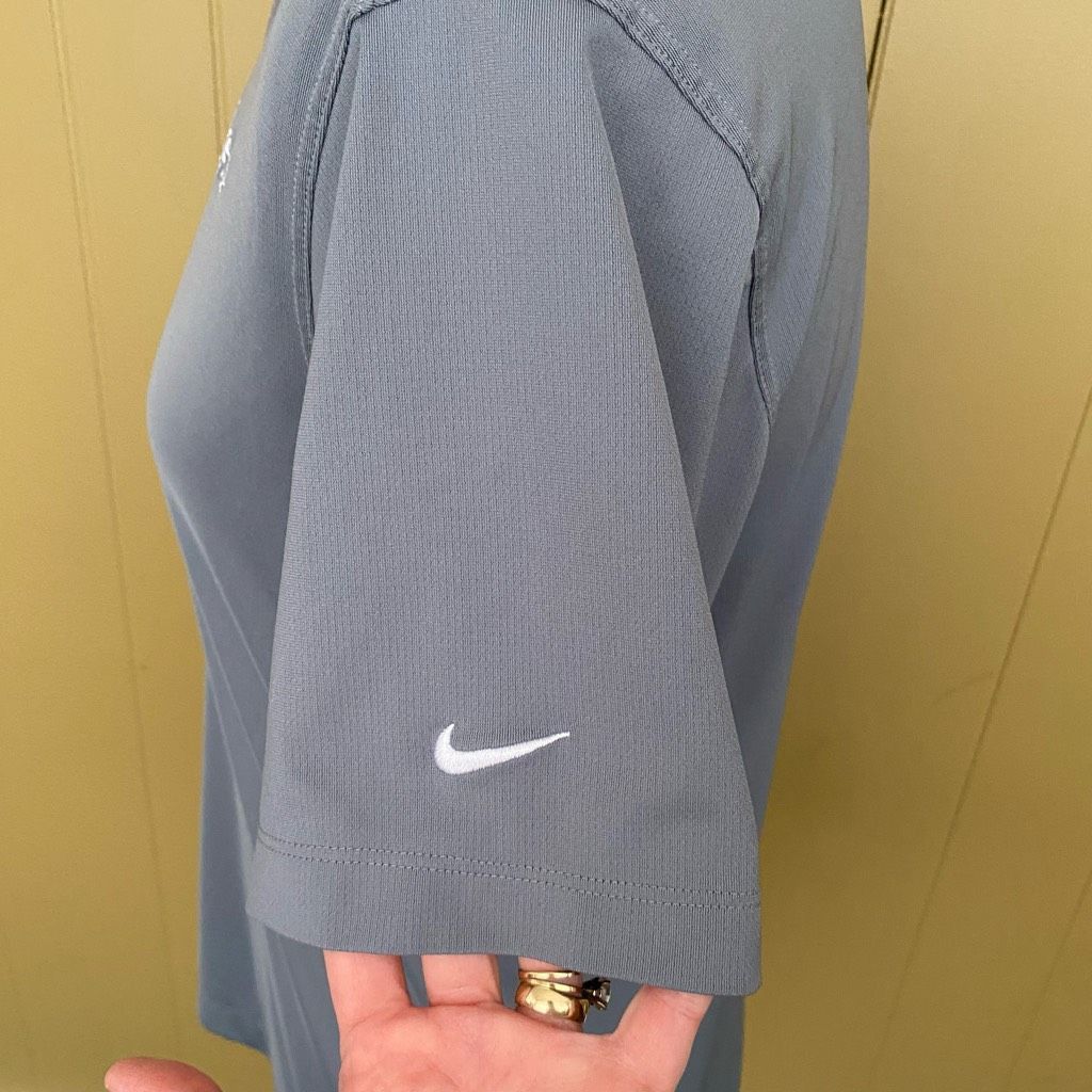 Nike Nike Golf men M drifit short sleeve 3 button polo shirt grey Size US M / EU 48-50 / 2 - 3 Thumbnail