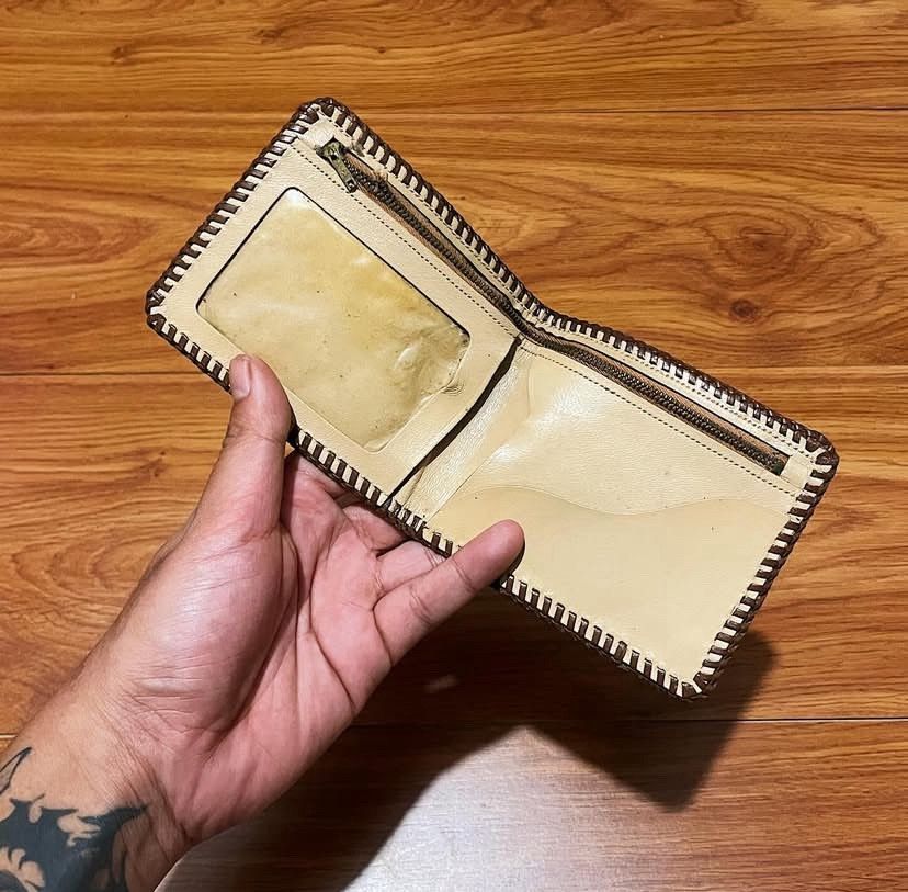 Vintage Vintage 1990s Handcrafted Leather Tan Wallet Mason Size ONE SIZE - 4 Thumbnail