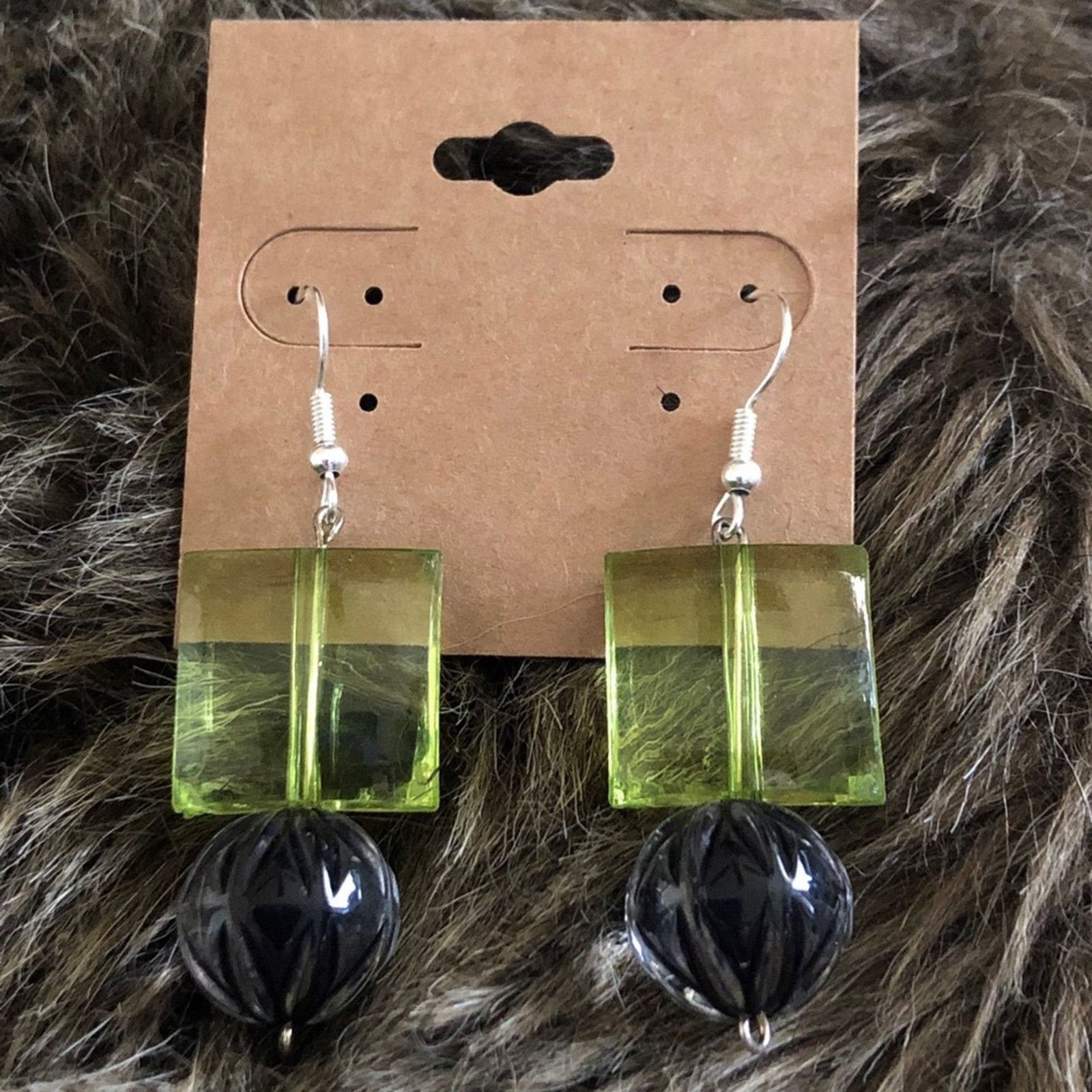 Jewelry Faceted resin bold dangle fish hook earrings Size ONE SIZE - 2 Thumbnail