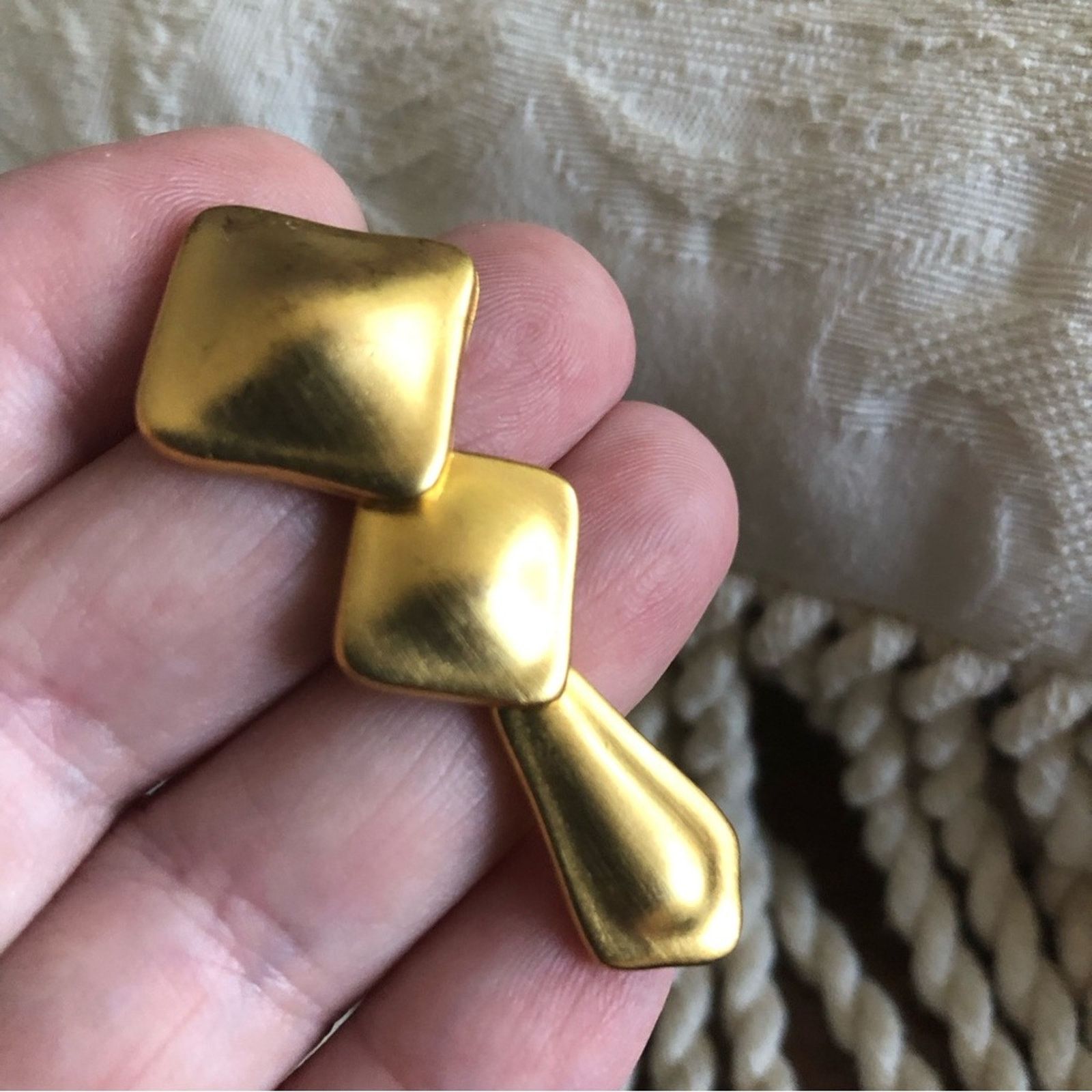 Vintage Vintage matte gold tiered link pierced earrings Size ONE SIZE - 4 Thumbnail