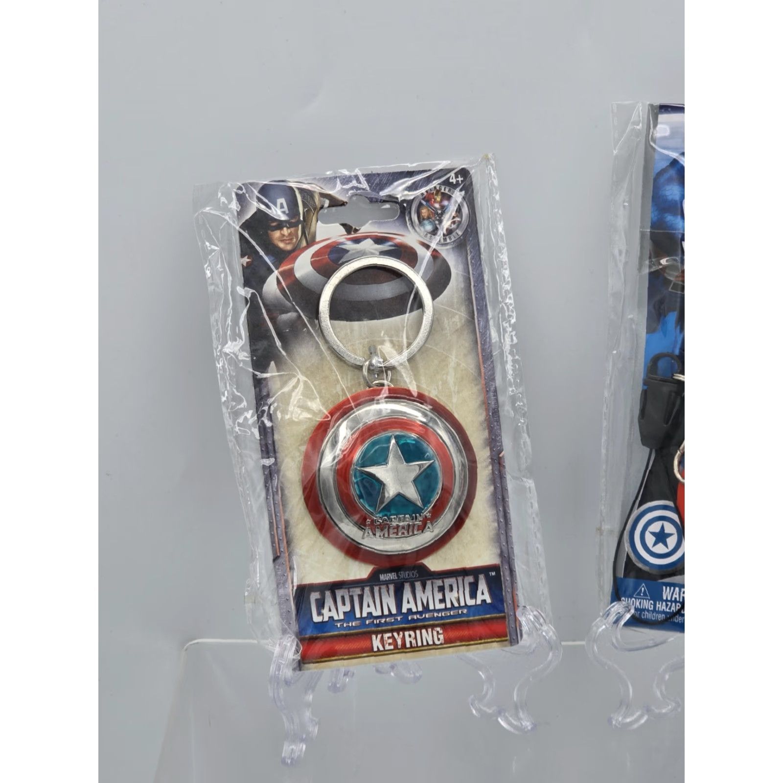 Vintage 2 Lot Marvel Captain America Shield Pewter Key Ring NEW SEALED & Lanyard! Size ONE SIZE - 2 Thumbnail