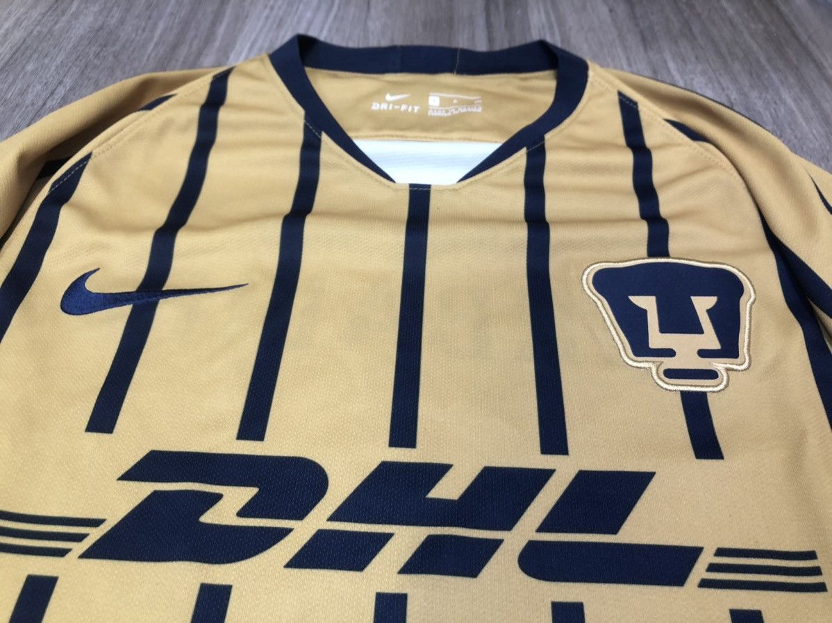 Nike Pumas de la UNAM 18/19 away shirt Size US S / EU 44-46 / 1 - 4 Thumbnail