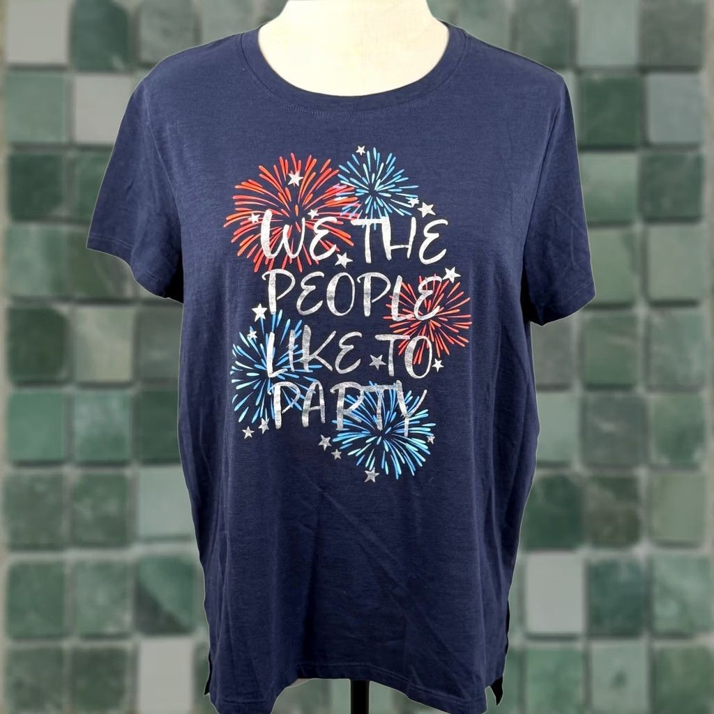 Vintage Americana T Shirt XL Slub Knit Red White Blue Patriotic Fireworks Holiday Shirt Womens XL Navy Blue Stars Quotes Party Casual Resort Celebrations Size XL / US 12-14 / IT 48-50 - 1 Thumbnail