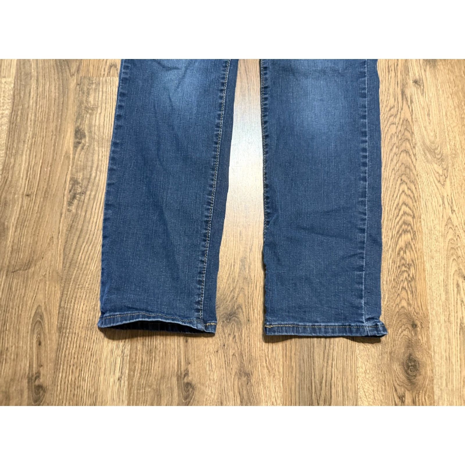 Levi's Levi's Jeans Women's Size 4S Blue Denim Mid Rise Straight 5-Pocket Pocket Regular Size 27" / US 4 / IT 40 - 3 Thumbnail