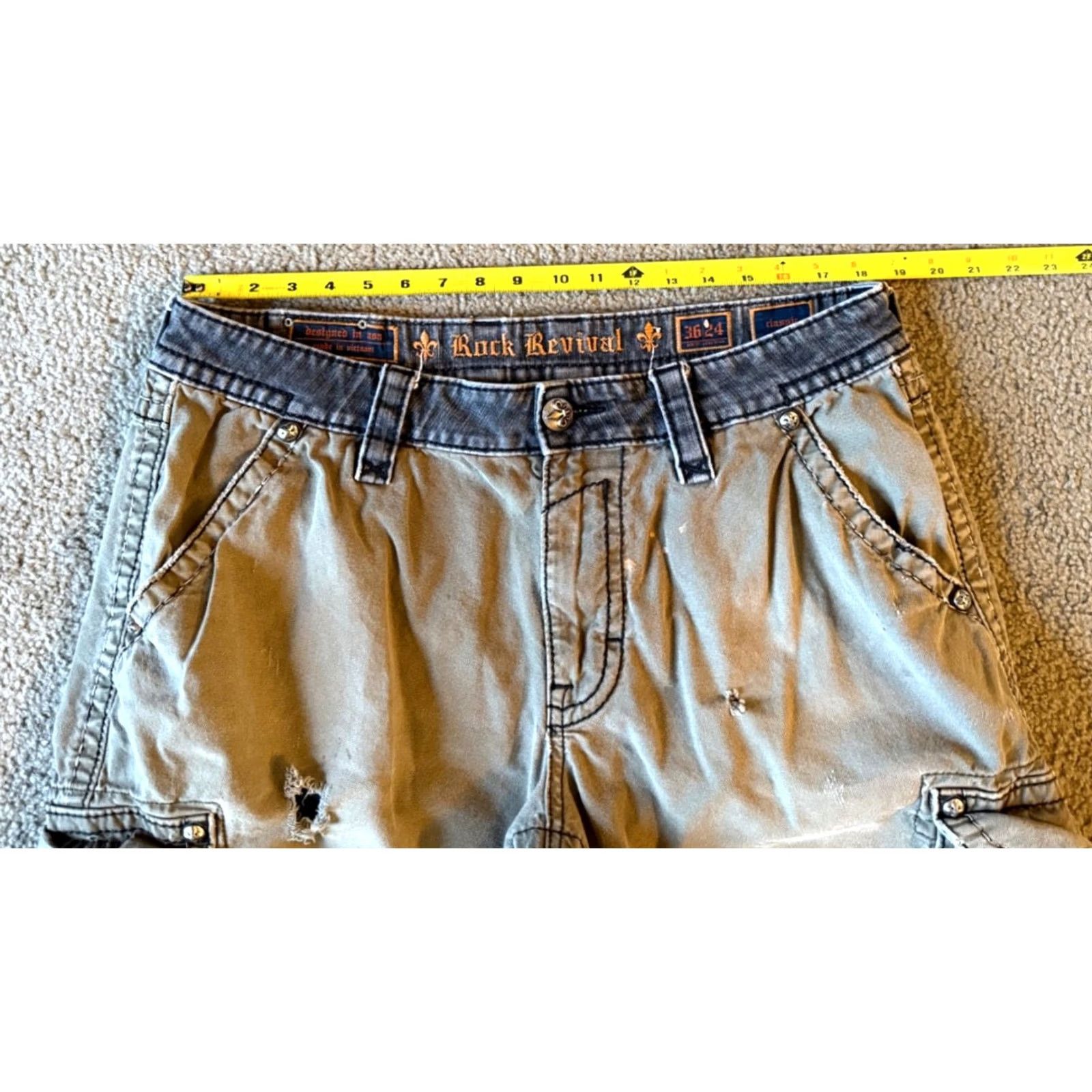 Vintage VINTAGE Rock Revival Classic Men's Cargo Shorts Gray Distressed Embroidered 36 Size | Regular Fit | 13in Inseam Size US 32 / EU 48 - 3 Thumbnail