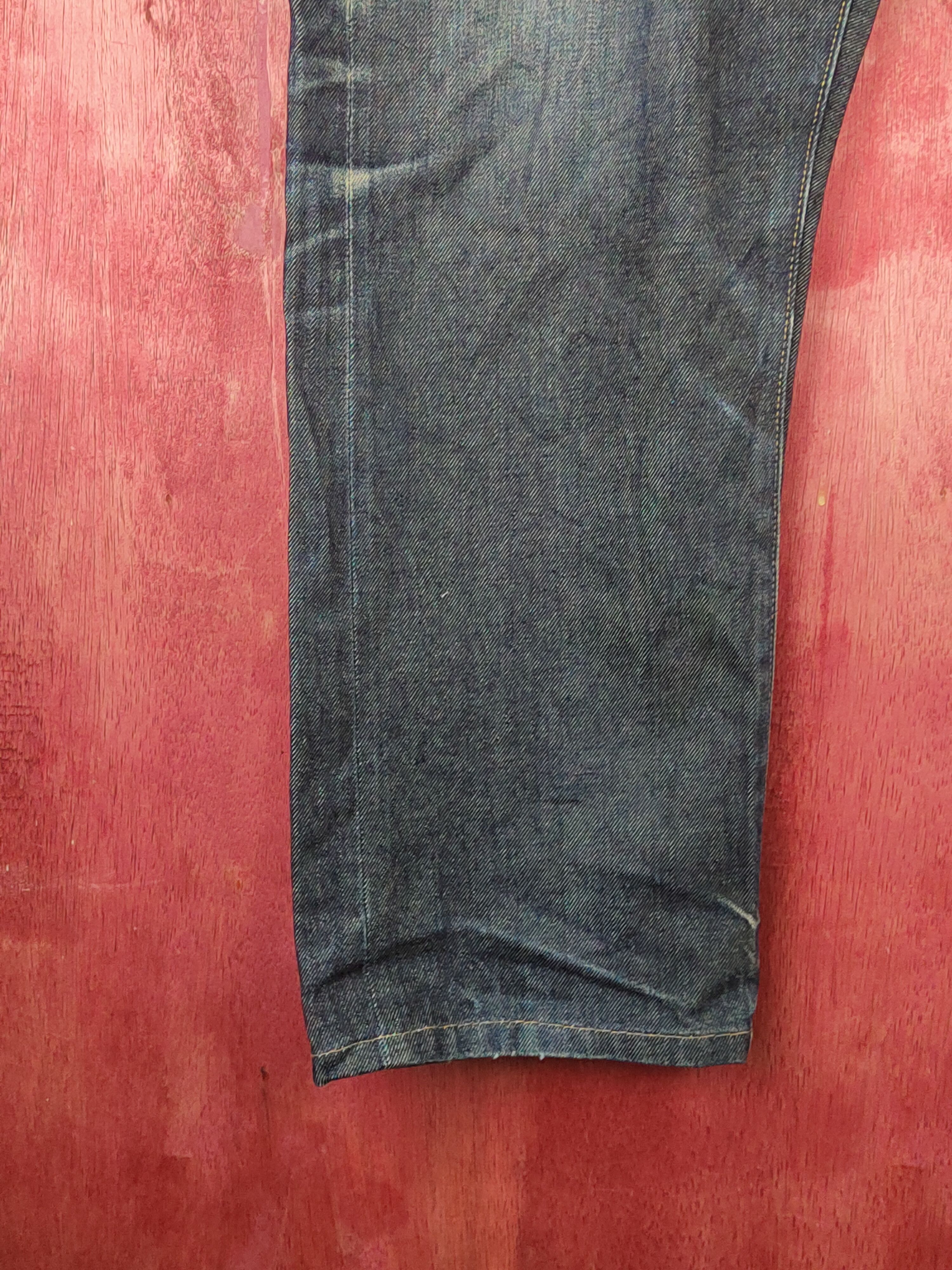 Japanese Brand Uniqlo Dark Blue Distressed Ripped Jeans #S1656 Size US 36 / EU 52 - 4 Thumbnail