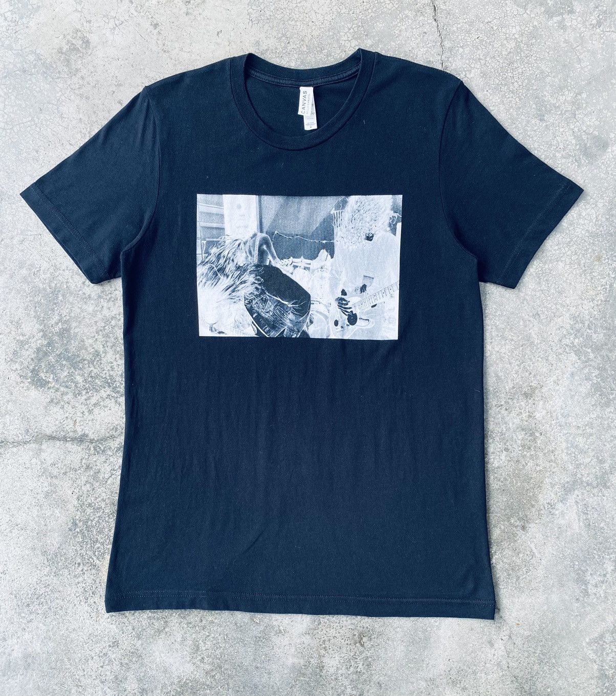 Nirvana Vintage Y2k Nirvana Bleach Band Tees Size US M / EU 48-50 / 2 - 1 Thumbnail