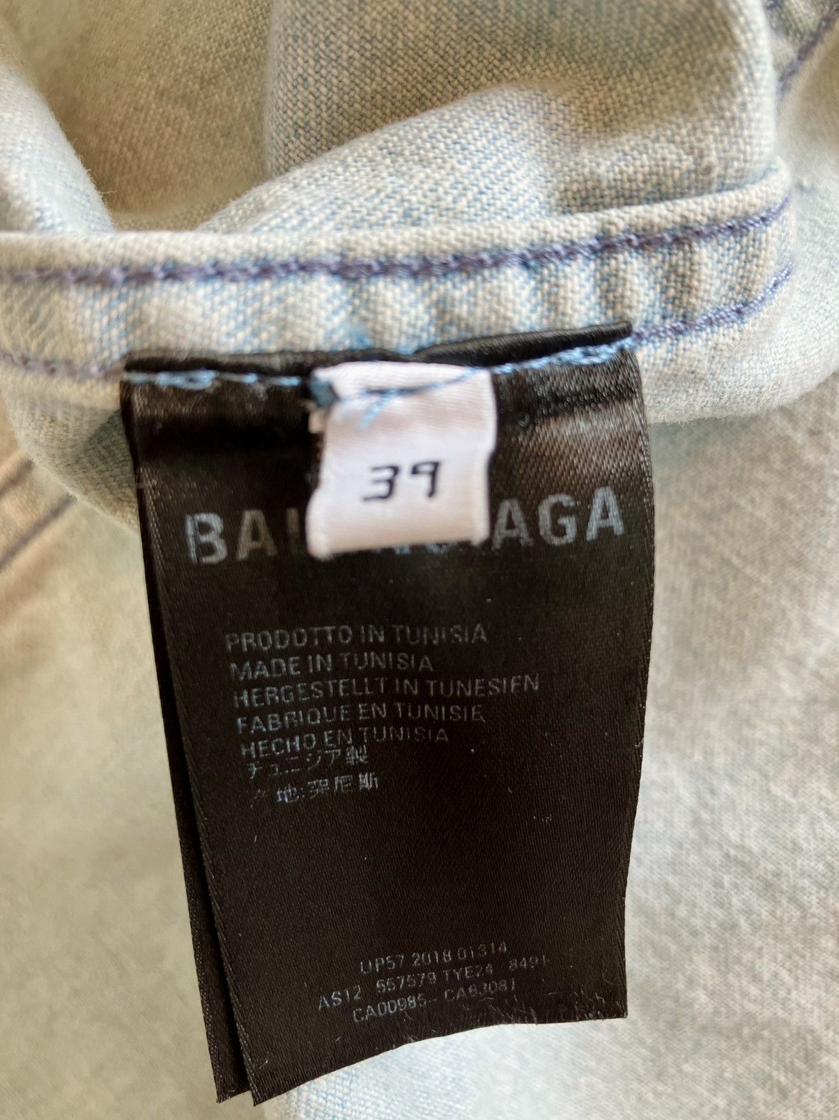Balenciaga Balenciaga Oversized Denim Shirt, Washed Look Size US M / EU 48-50 / 2 - 4 Thumbnail