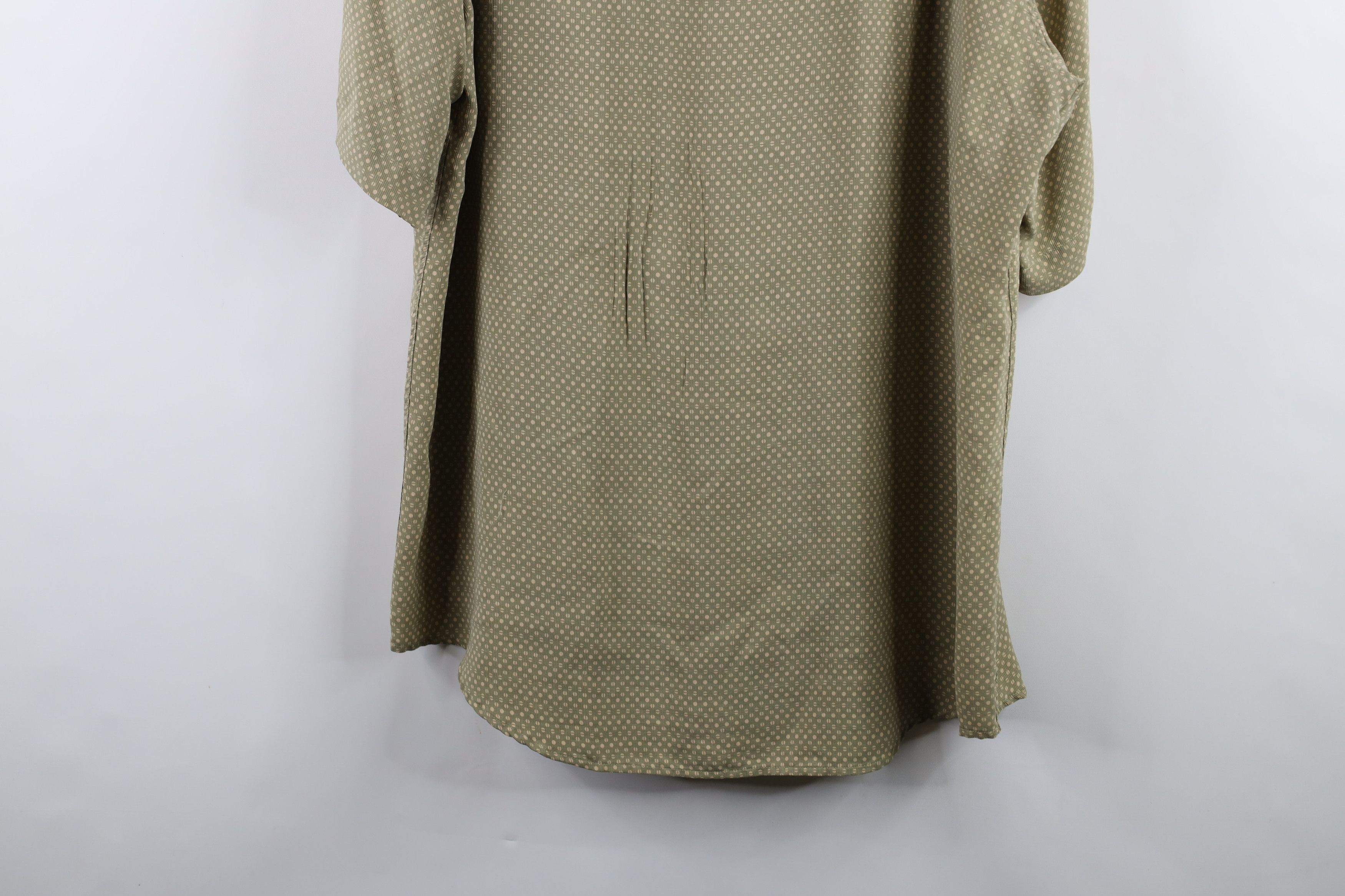Vintage Vintage 90s Streetwear Polka Dot Short Sleeve Button Shirt Size US L / EU 52-54 / 3 - 13 Thumbnail
