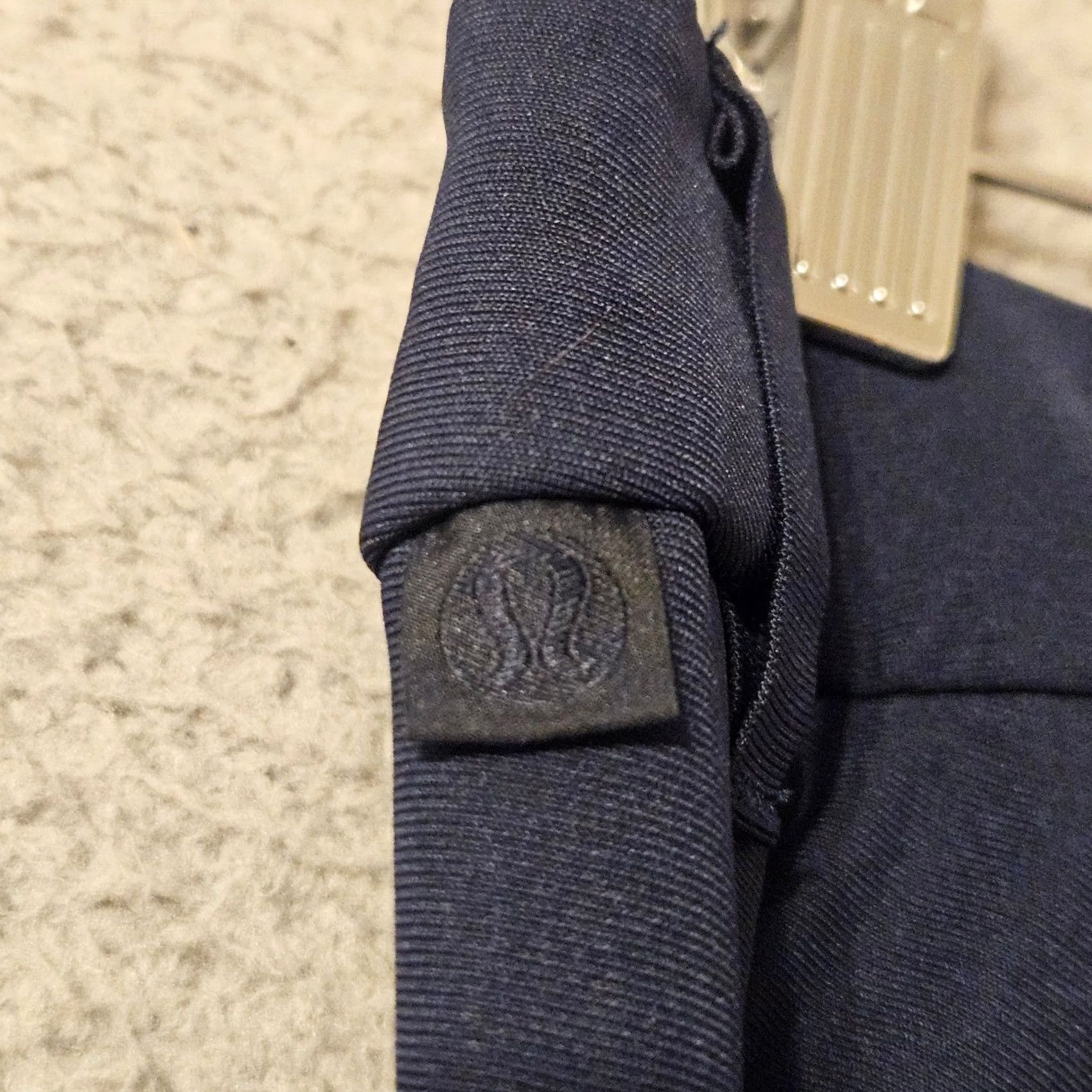 Lululemon Lululemon Commission Pant Skinny Warpstreme Blue Navy 33 x 30 Mens Size US 33 - 3 Thumbnail