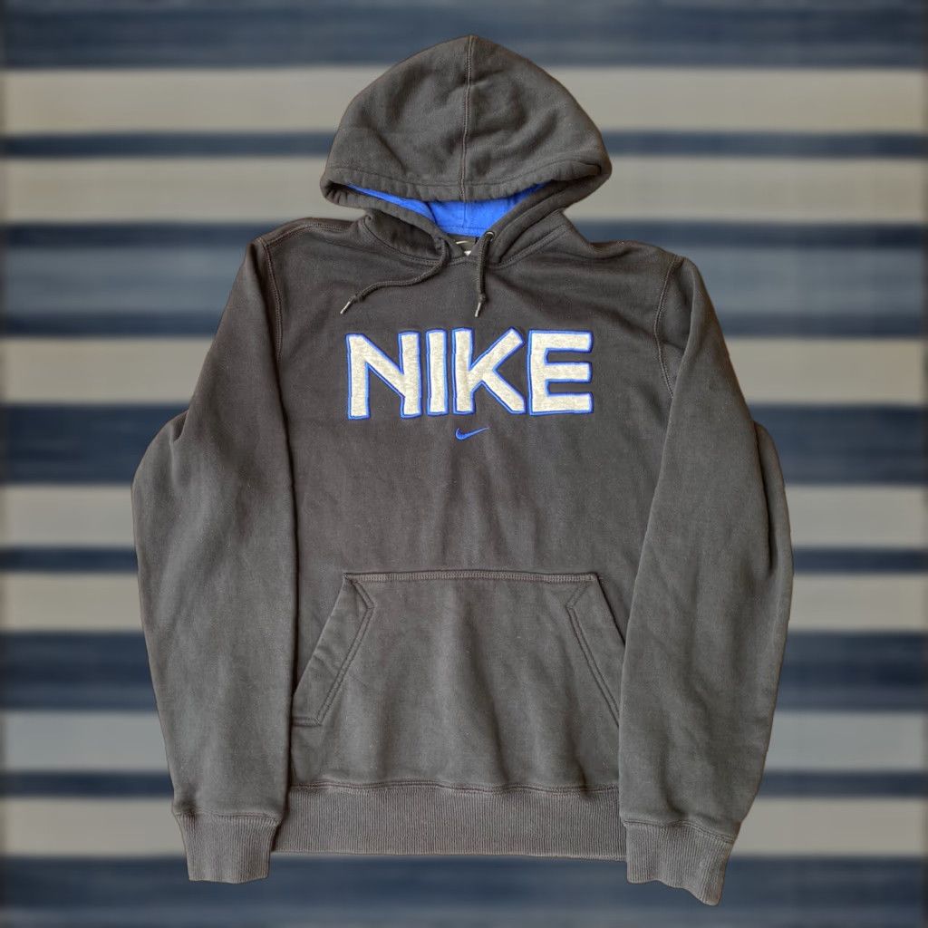 Nike VINTAGE Nike Embroidered Spell Out Swoosh Y2K Hoodie Large Mens Gray Blue Embroidered Logo 90s Sportswear PullOver Pockets Size US L / EU 52-54 / 3 - 1 Thumbnail