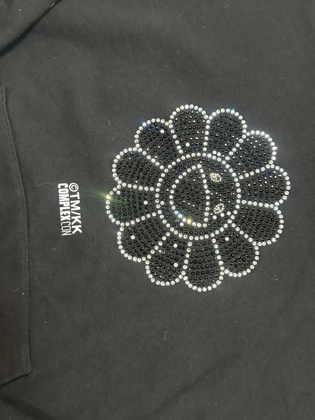 Takashi Murakami Takashi Murakami ComplexCon Rhinestone Flower Hoodie Size US L / EU 52-54 / 3 - 2 Thumbnail