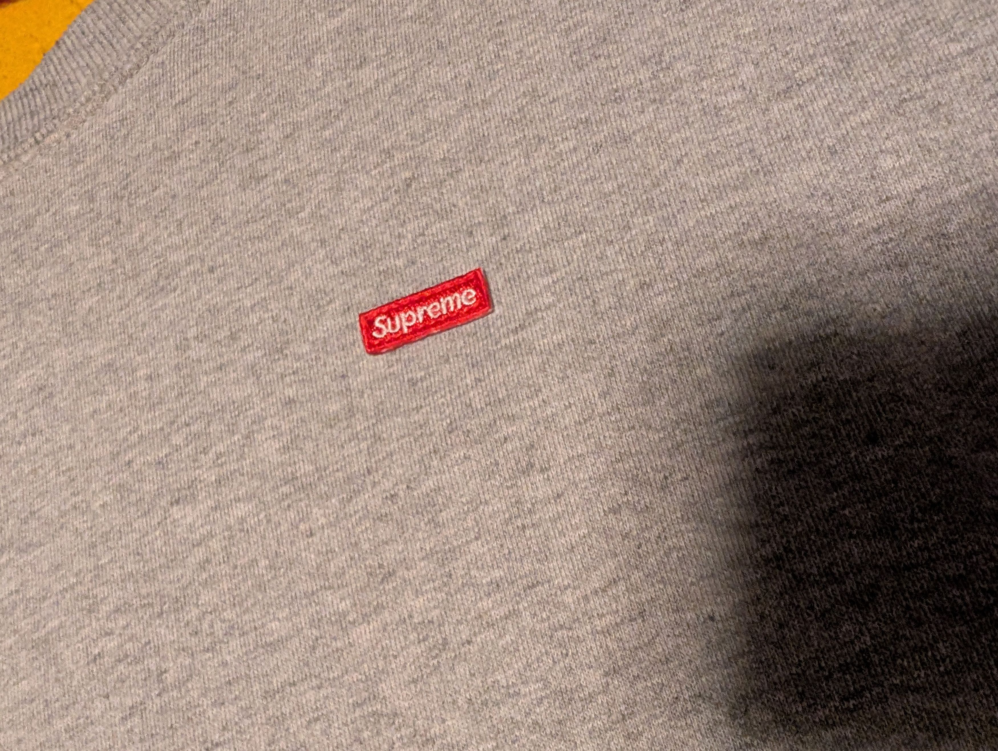 Supreme Supreme Small Box Logo Crewneck Grey – Made in Canada Size US XL / EU 56 / 4 - 2 Thumbnail