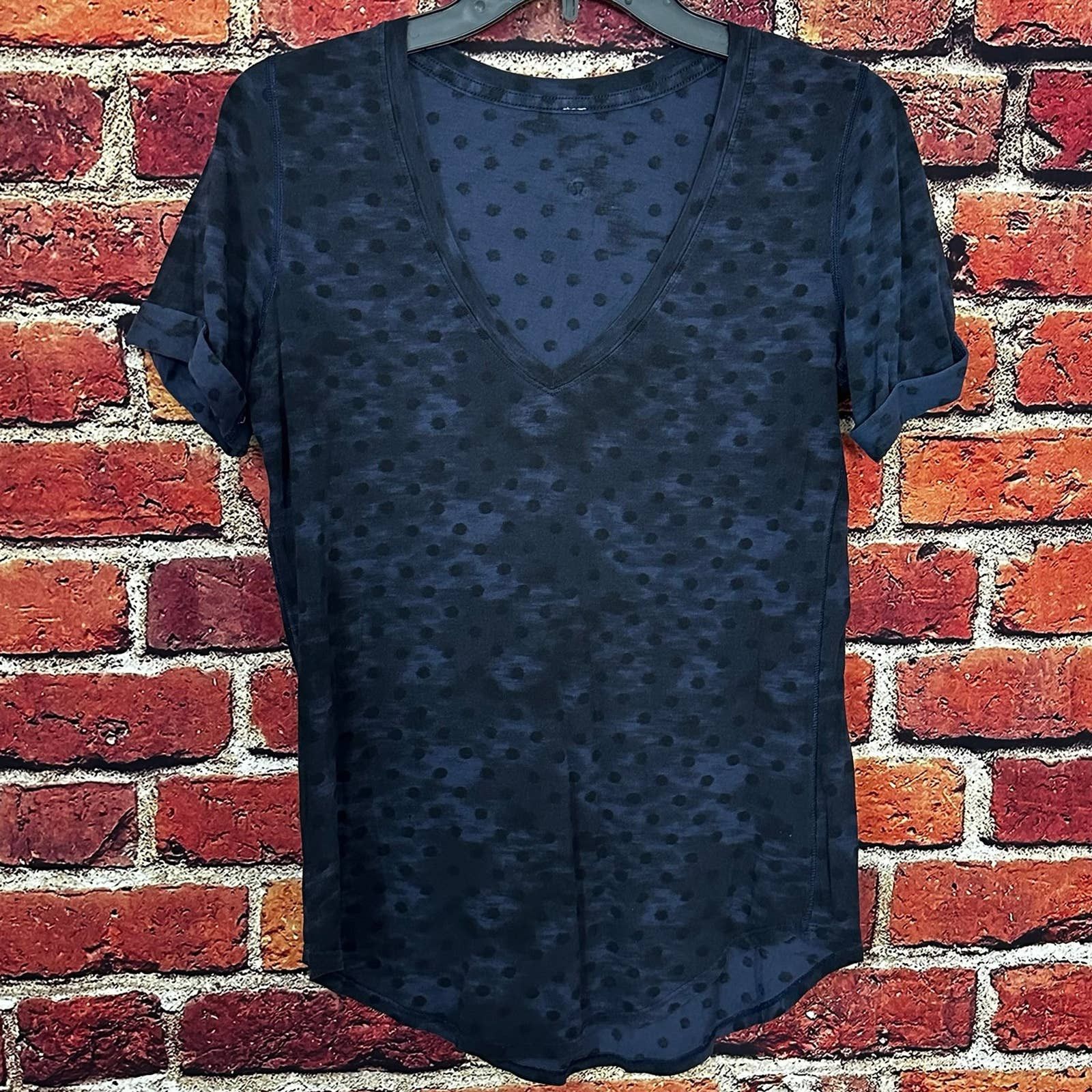 Lululemon Lululemon tee Size US M / EU 48-50 / 2 - 3 Thumbnail