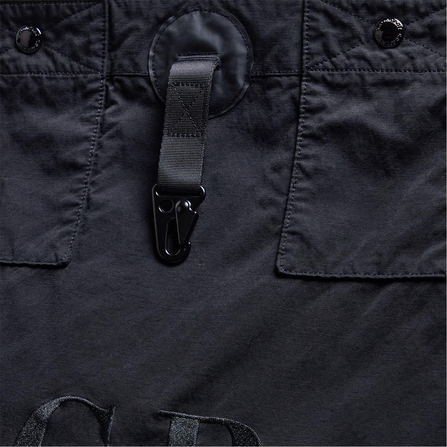 C.P. Company o1g2r1mq0426 Size: OS / Tote Bag in Black Size ONE SIZE - 4 Thumbnail