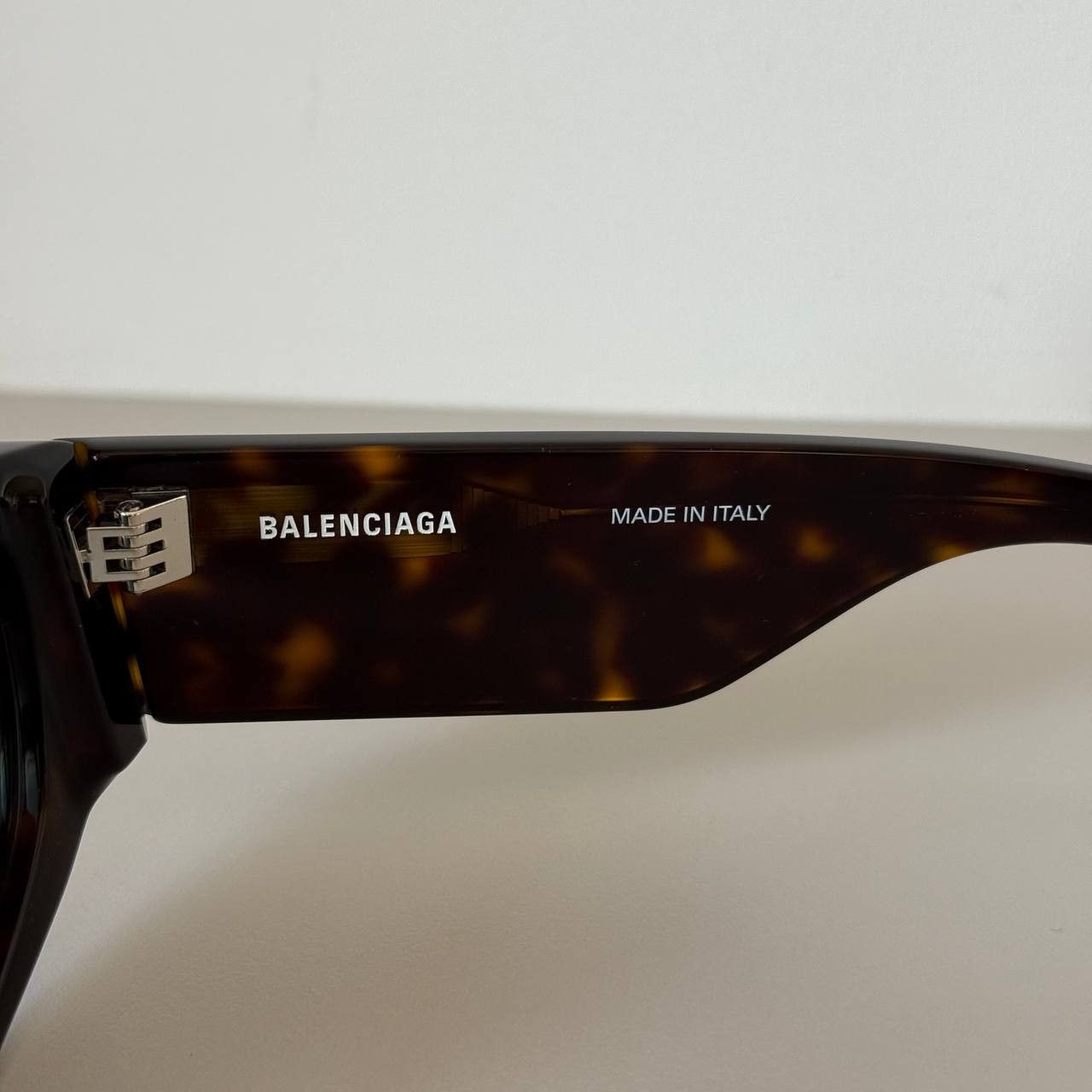 Balenciaga Balenciaga BB0258S Women’s Sunglasses Tortoiseshell Green Size ONE SIZE - 16 Thumbnail