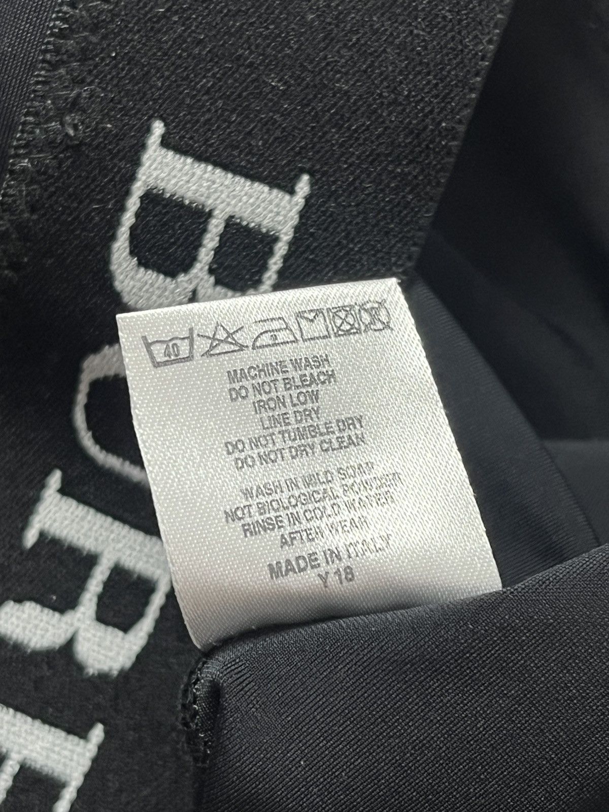 Burberry Burberry Black Mini Elastic Skirt Size 30" / US 8 / IT 44 - 9 Thumbnail