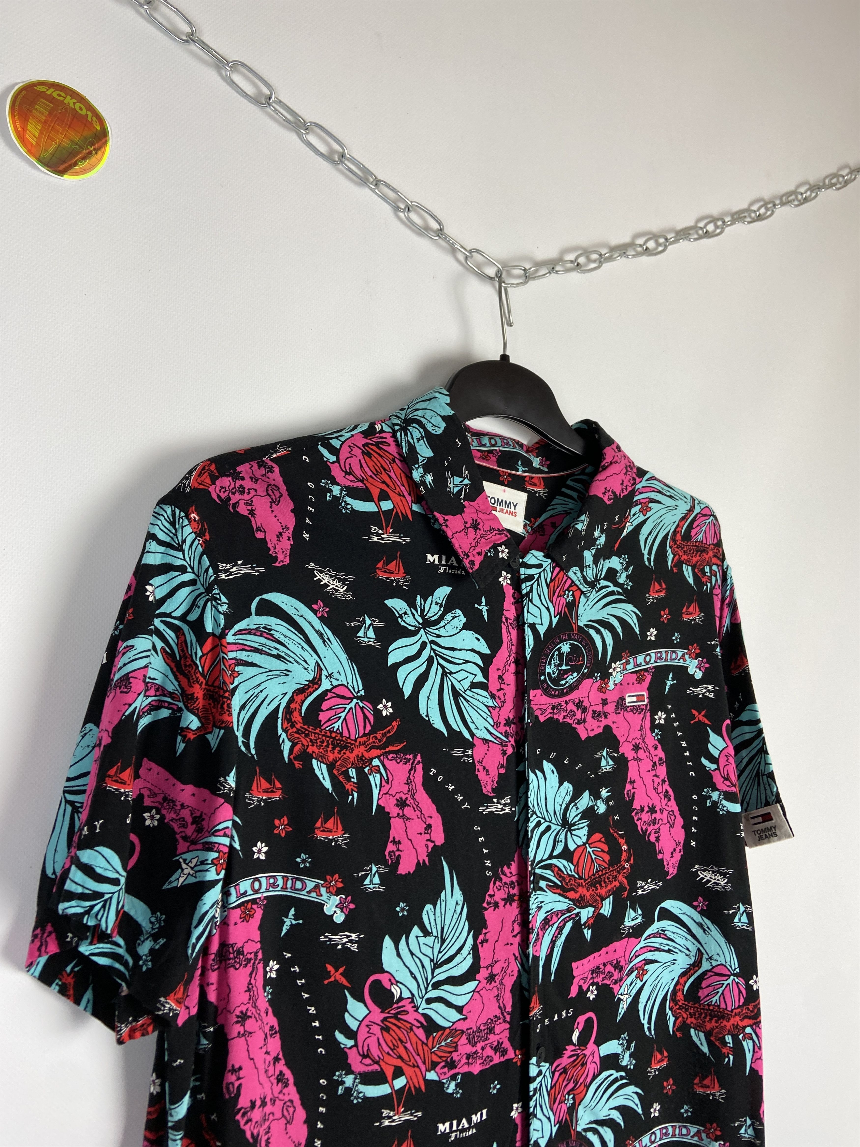 Other Vintage Tommy Hilfiger Crazy Aloha Hawaiian Shirt Size US L / EU 52-54 / 3 - 4 Thumbnail