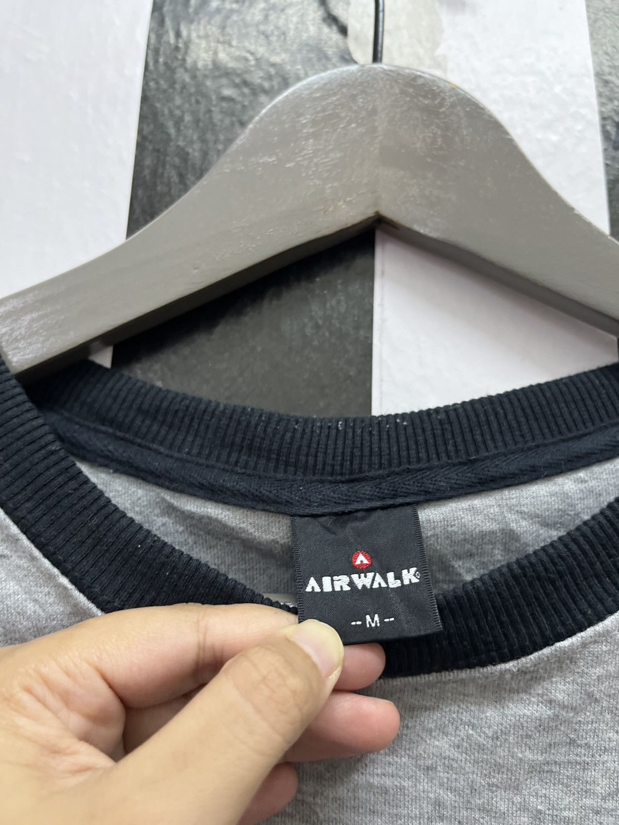 Airwalk Vintage Y2K Airwalk Skateboard sweatshirt Size US M / EU 48-50 / 2 - 4 Thumbnail