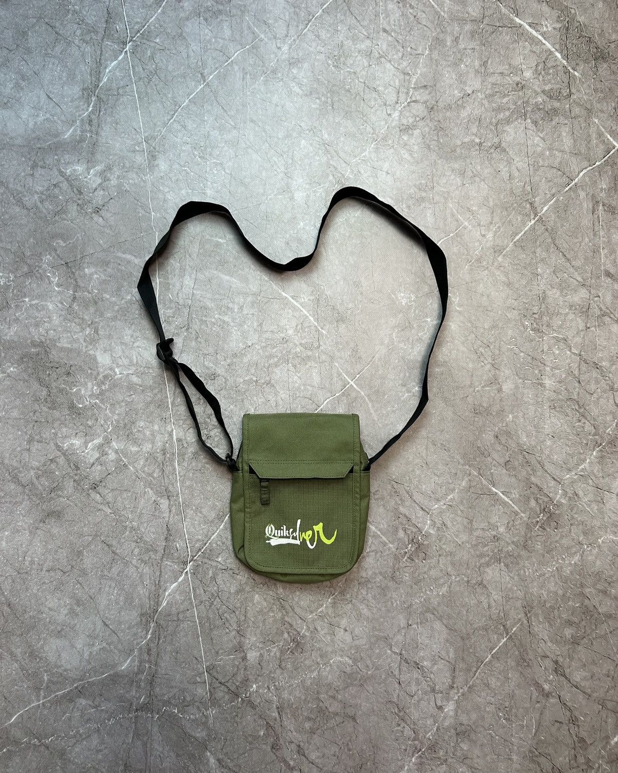 Quiksilver × Vintage Vintage Quiksilver Bag Y2K Logo Style Rare Size ONE SIZE - 1 Thumbnail