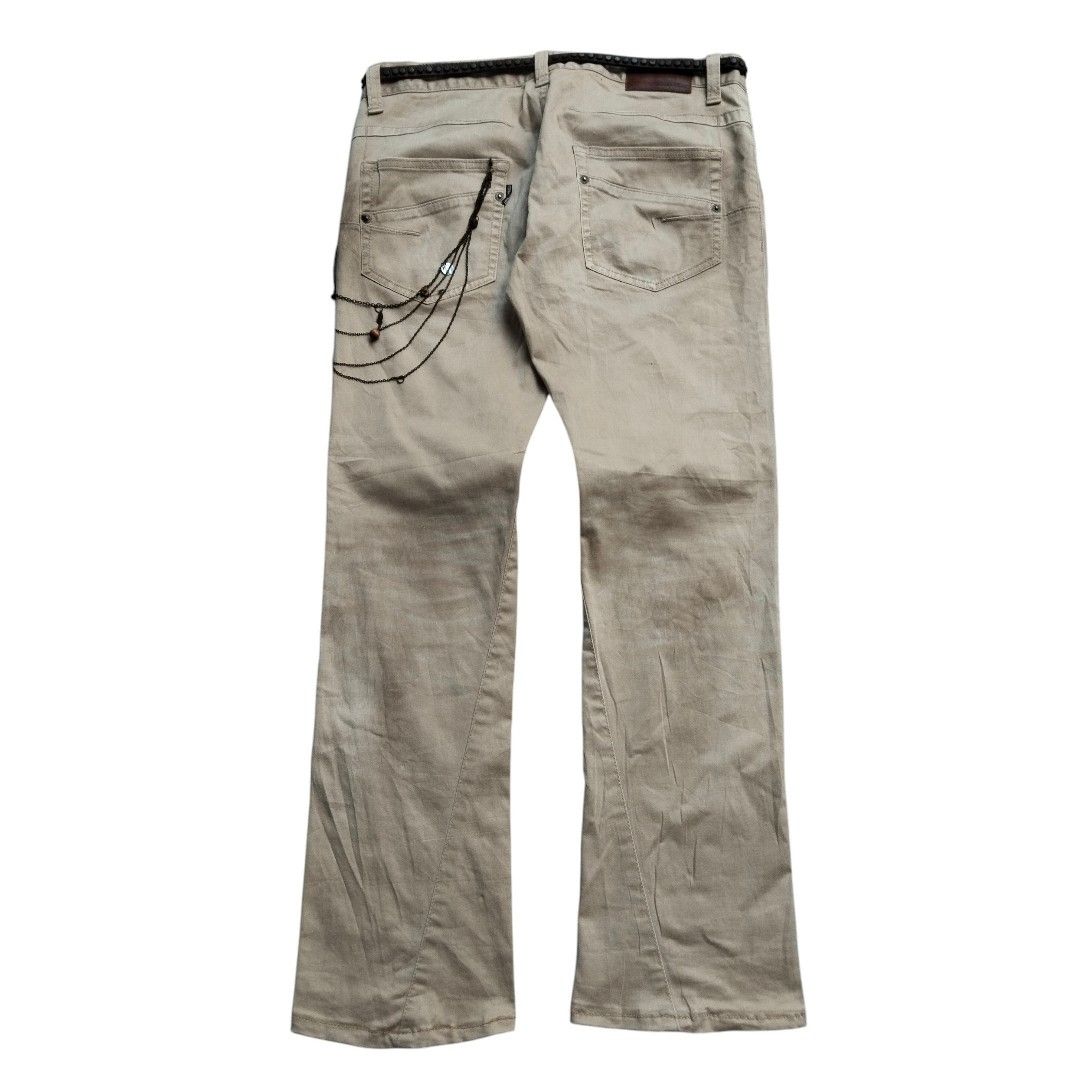 Tornado Mart Zero byTornado Mart sand wash twisted flared jeans Size US 32 / EU 48 - 3 Thumbnail