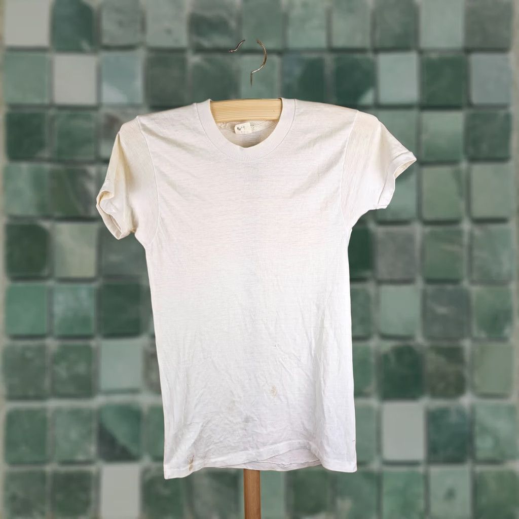 JCPenney VINTAGE JC PENNEY T-Shirt SHIRT Men SZ M 50/50 White Yellowing Logo Stitch 70's 70s Size US S / EU 44-46 / 1 - 1 Thumbnail