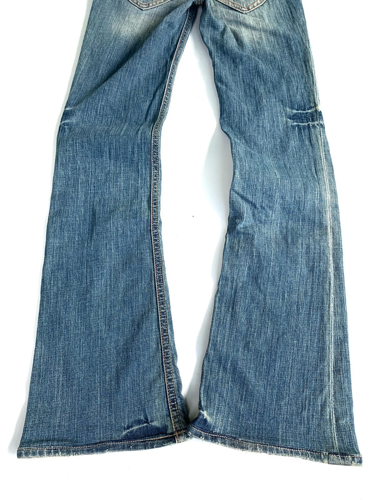 If Six Was Nine × Japanese Brand × Le Grande Bleu (L.G.B.) 2000s Japanese Brand J&C Company Studded Flared Jeans Size US 27 - 15 Thumbnail