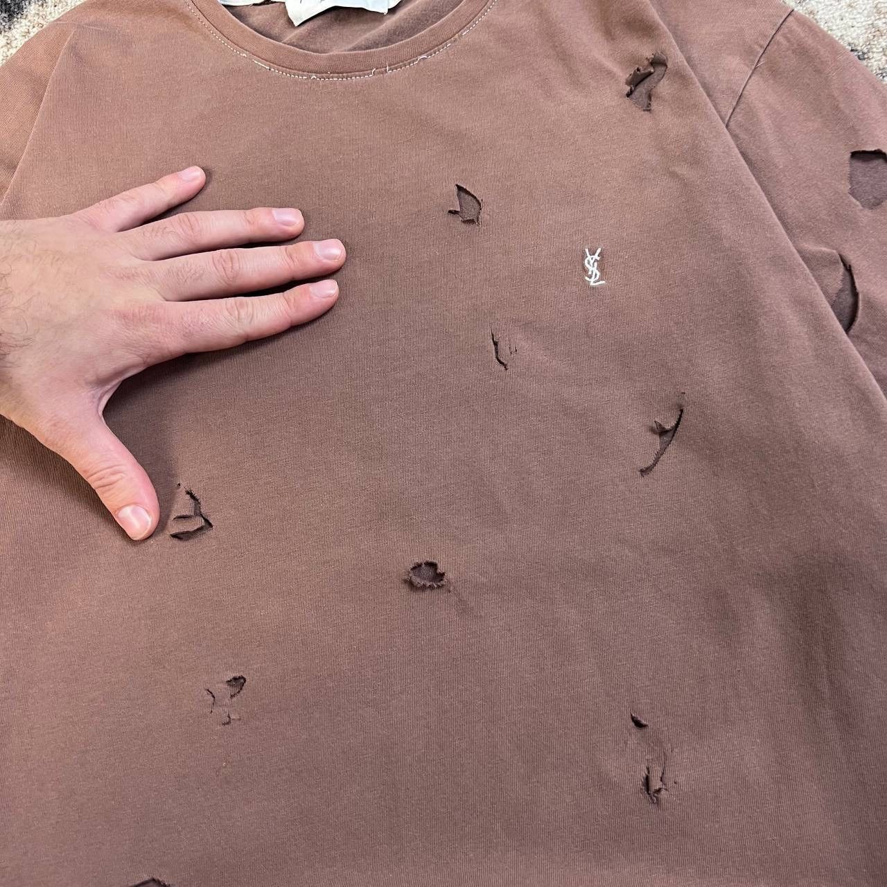 Yves Saint Laurent Yves Saint Laurent Luxury Distressed T-Shirt 1TS12 Size US L / EU 52-54 / 3 - 4 Thumbnail
