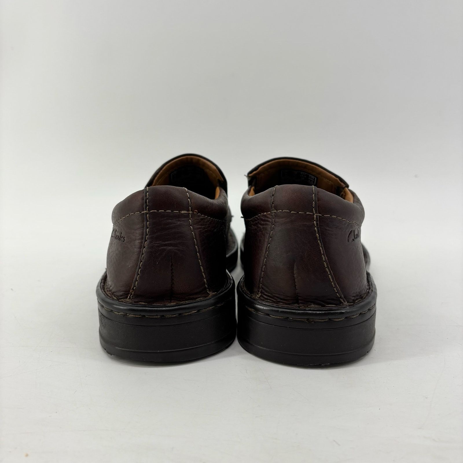 Clarks Clarks Mens Size 7 Brown Loafers Slip On Leather Ortholite Size US 7 / EU 40 - 7 Thumbnail