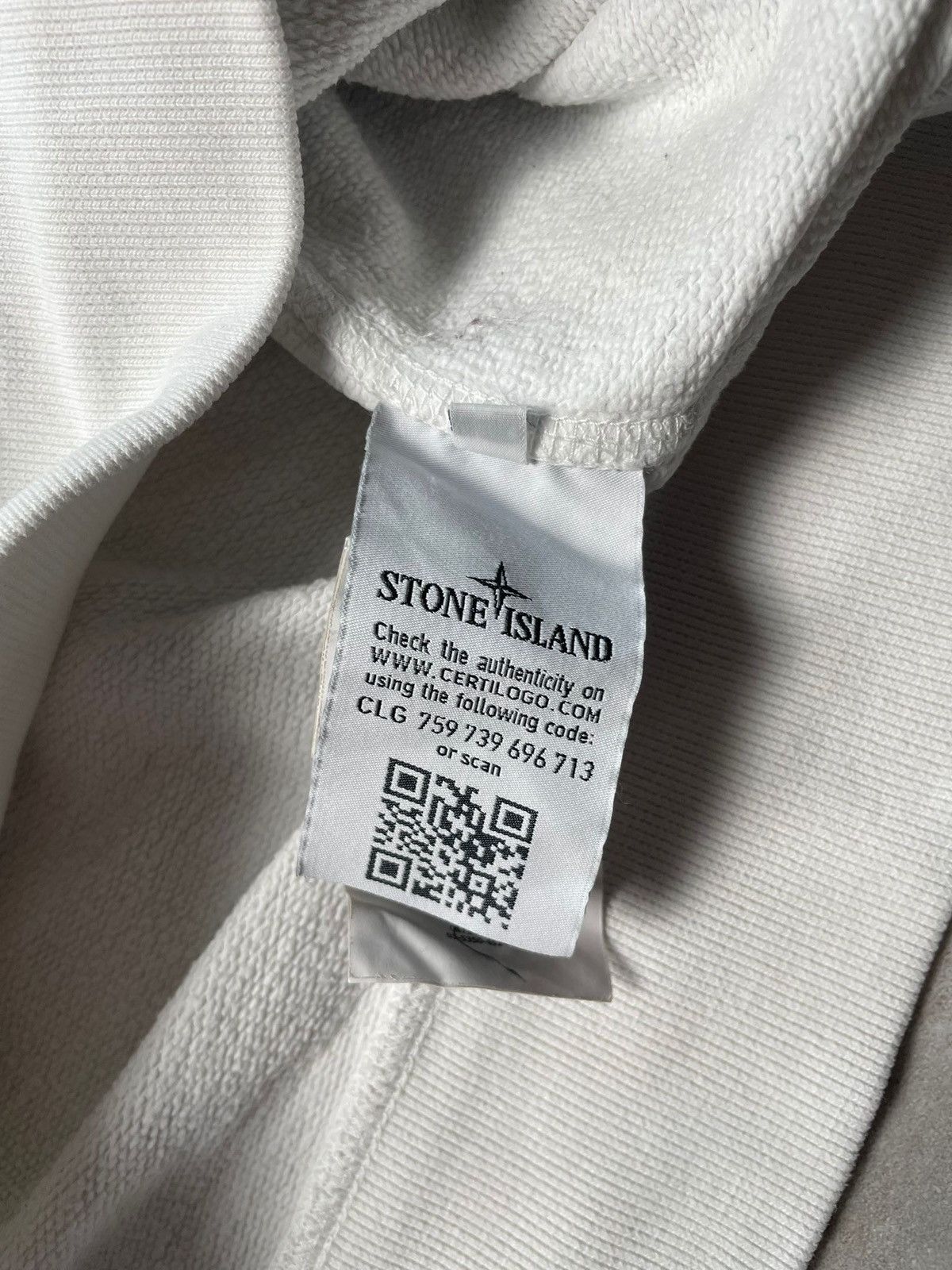 Stone Island Stone Island Sweater White Large - Excellent Condition! Size US L / EU 52-54 / 3 - 4 Thumbnail