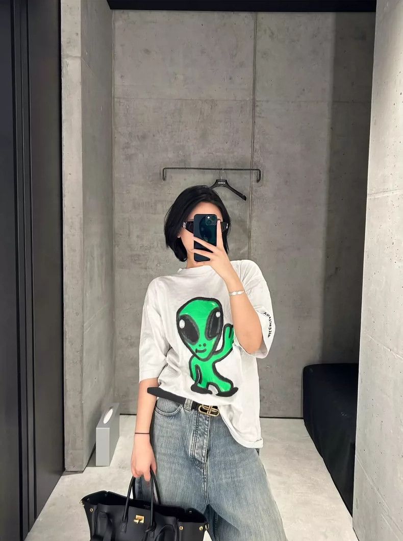 Balenciaga Balenciaga size S Spring and summer alien smiling face T-s Size US M / EU 48-50 / 2 - 7 Thumbnail