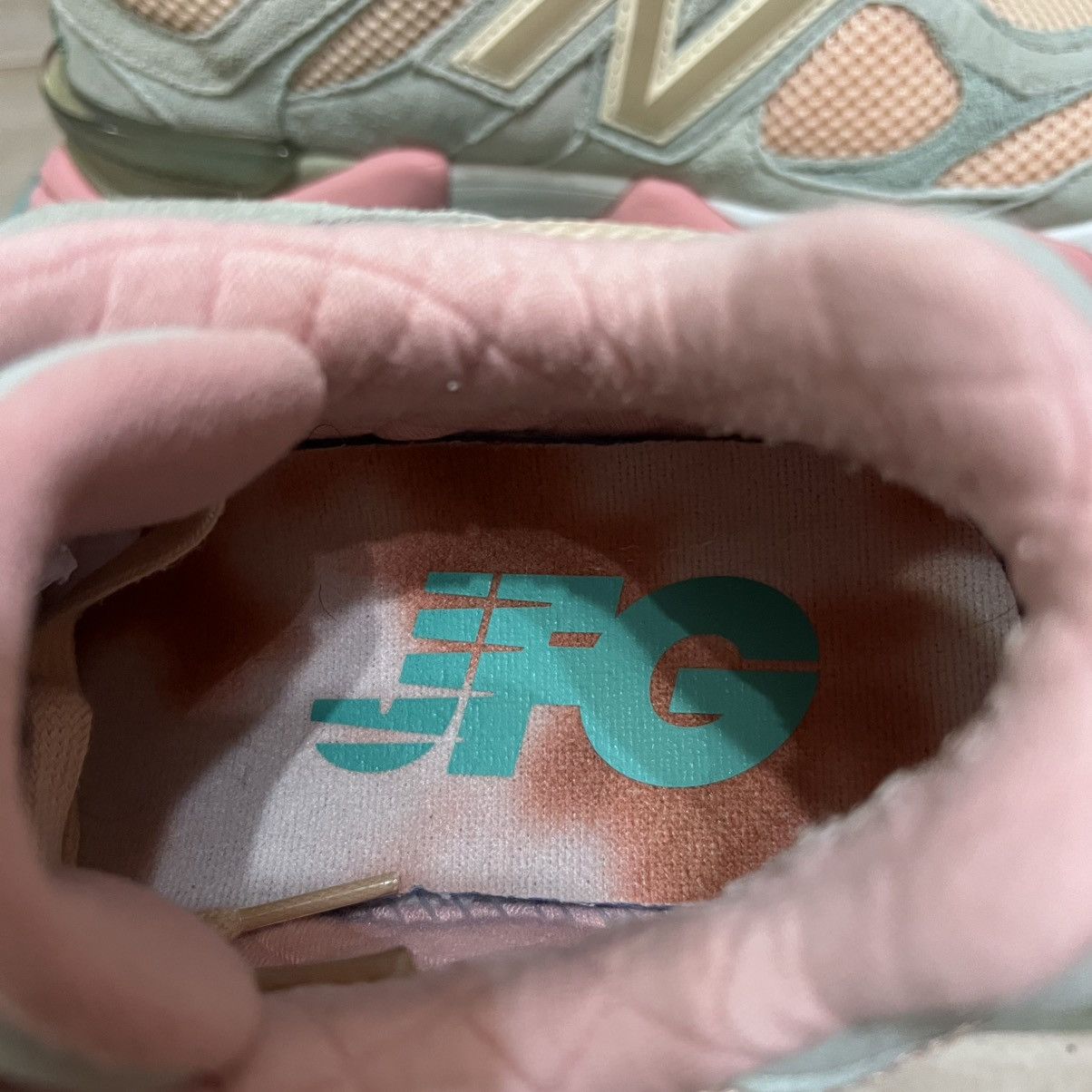 Joe Freshgoods × New Balance Size 9.5 Joe Freshgoods x New Balance 9060 Baby Shower Blue Size US 9.5 / EU 42-43 - 8 Thumbnail