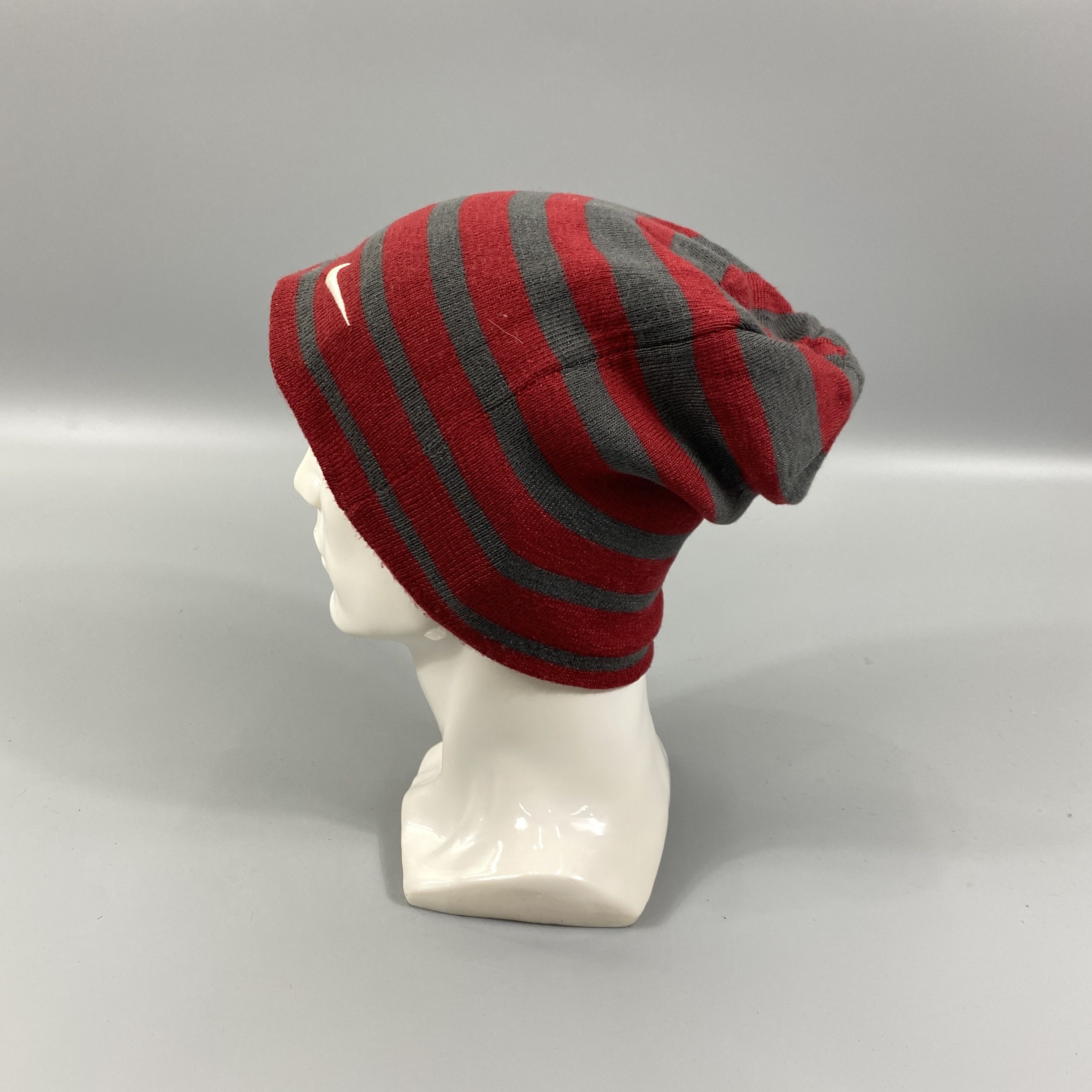 Nike Nike Big Swoosh Reversible Beanie Hat -BN1190 Size ONE SIZE - 3 Thumbnail