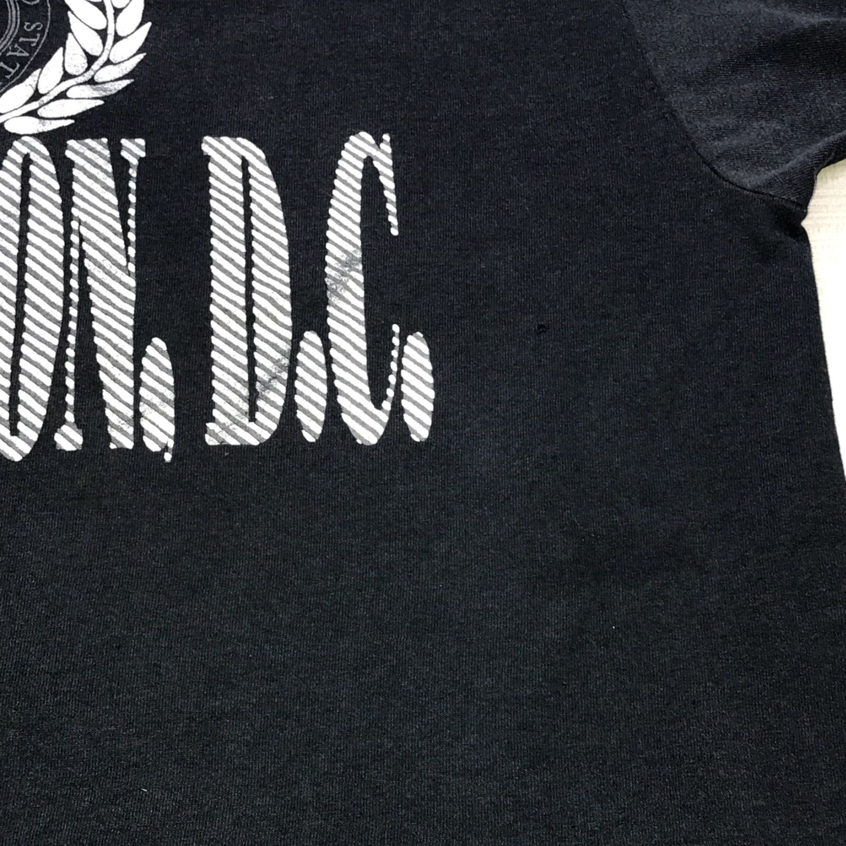 Vintage VINTAGE Washington, D.C. Graphic T-Shirt Mens Short Sleeve S Black 90s 80s Distressed Single-stitched Graphic Print Shirt Size US S / EU 44-46 / 1 - 3 Thumbnail