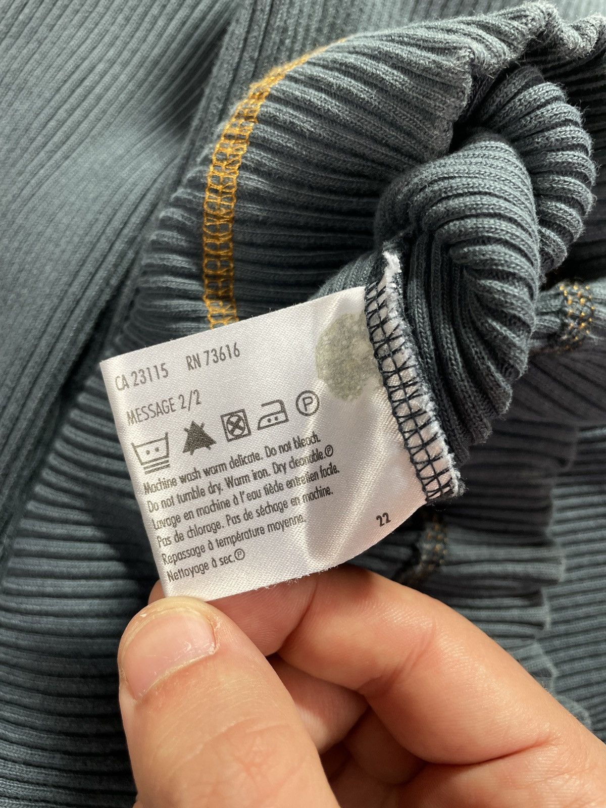 Hugo Boss × Vintage Vintage Y2K Hugo Boss Ribbed Striped Sweater Size L / US 10 / IT 46 - 7 Thumbnail